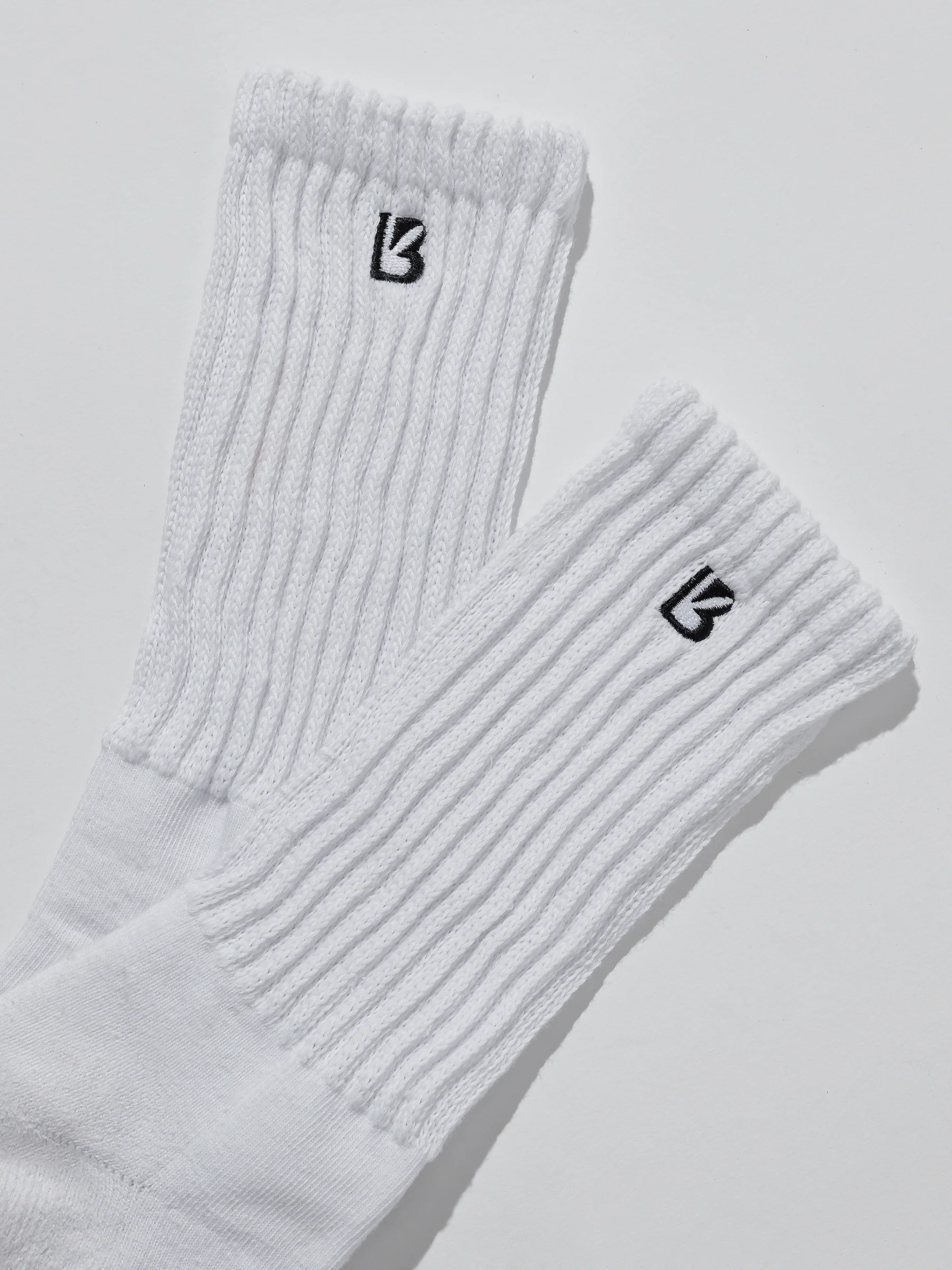 1 Pack Scrunch Sock - White and Black - Image 2