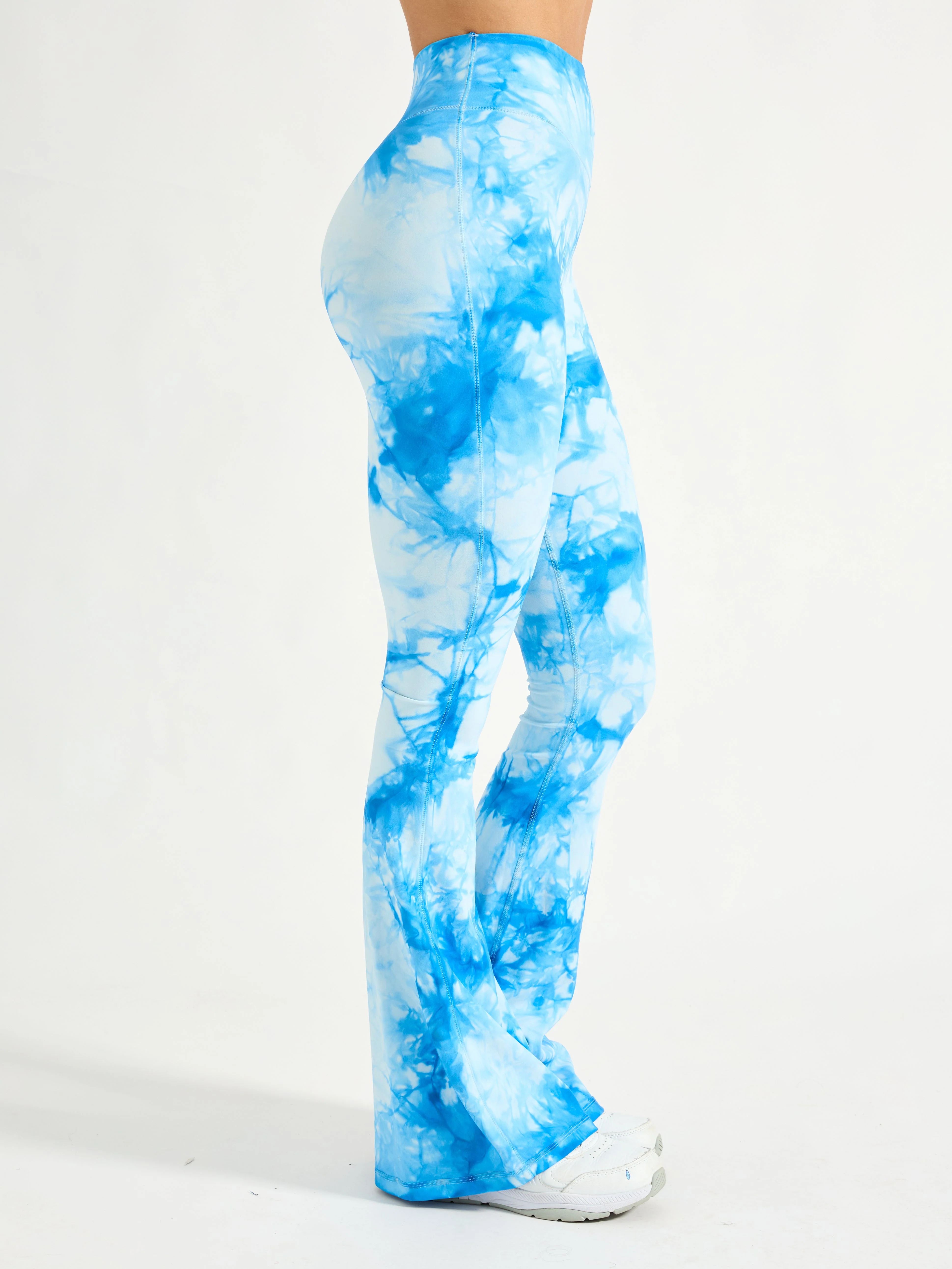 Aggressive Scrunch Flare Legging - Blue Bubbles Tie Dye - Image 5