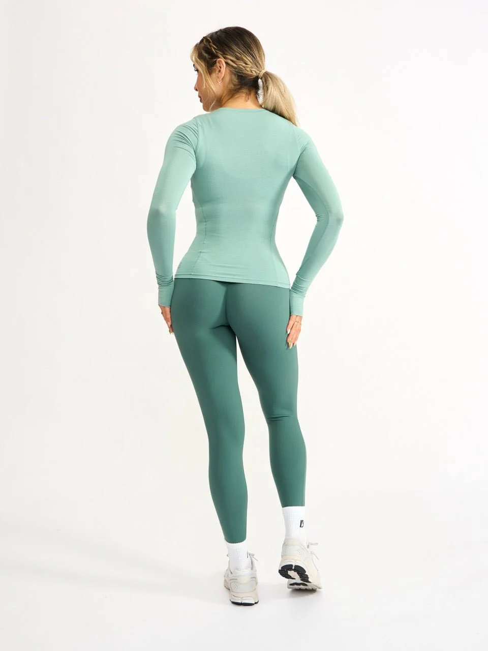 Aggressive Scrunch Legging - Heiress Ivy - Image 7