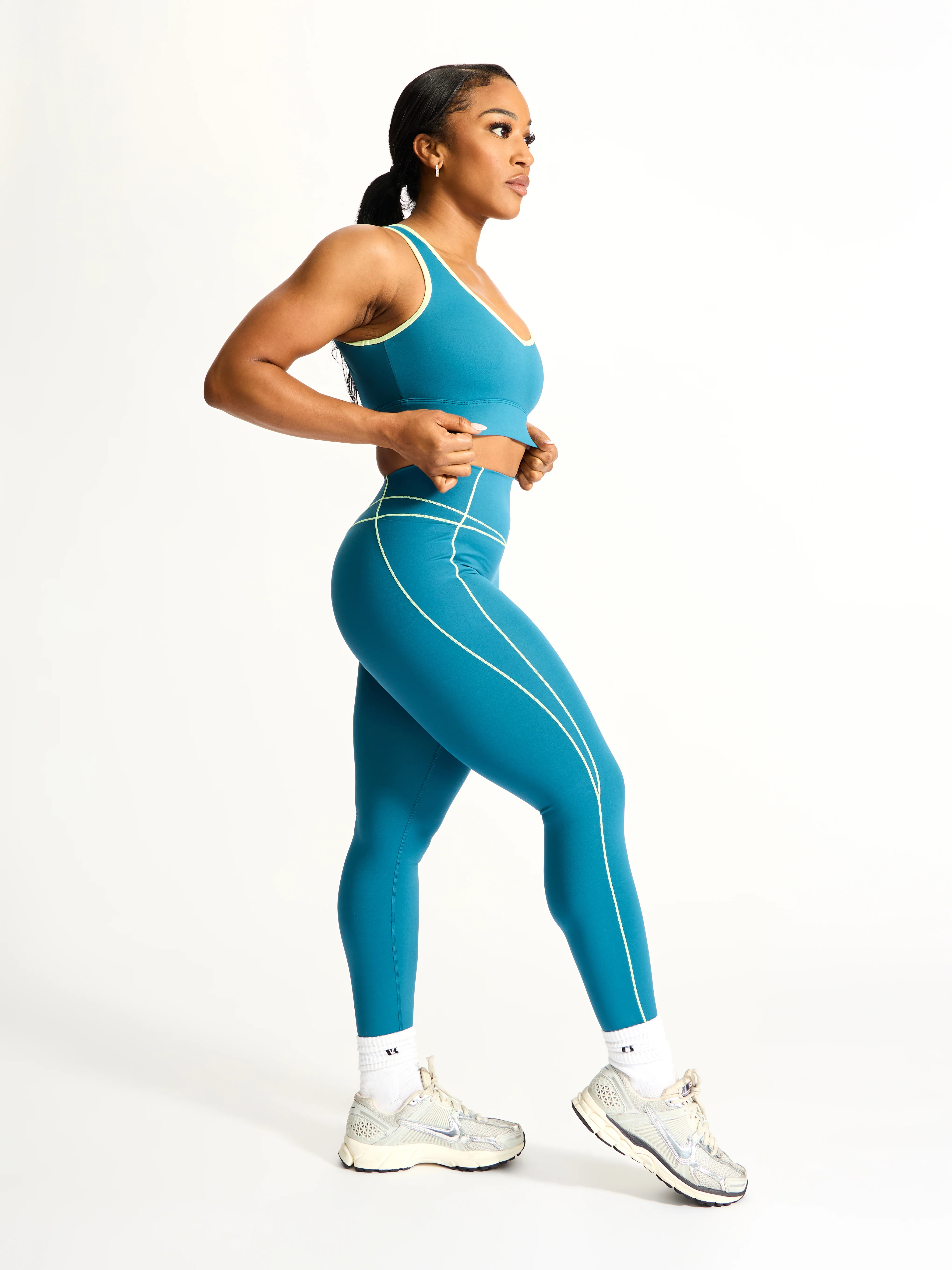 Airbrush Maraschino Sports Bra - Nile Multi - Image 6