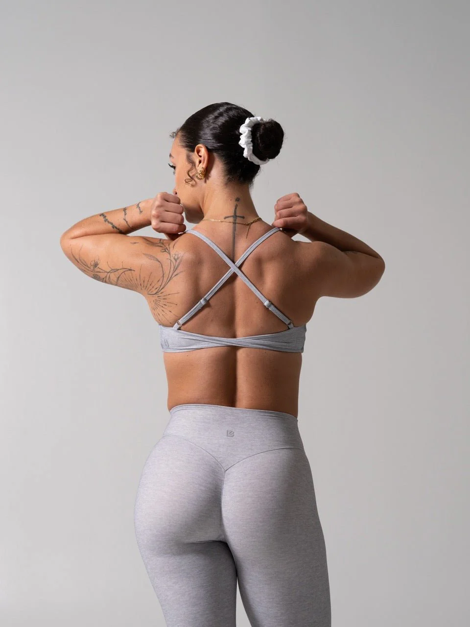 Barre Sports Bra - Platinum - Image 6