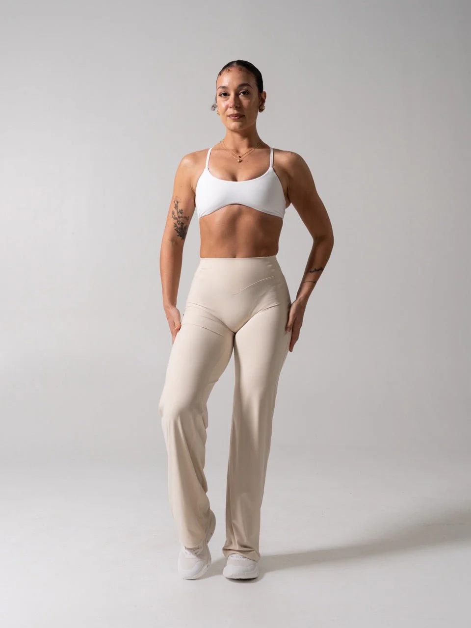 Barre Sports Bra - White - Image 2