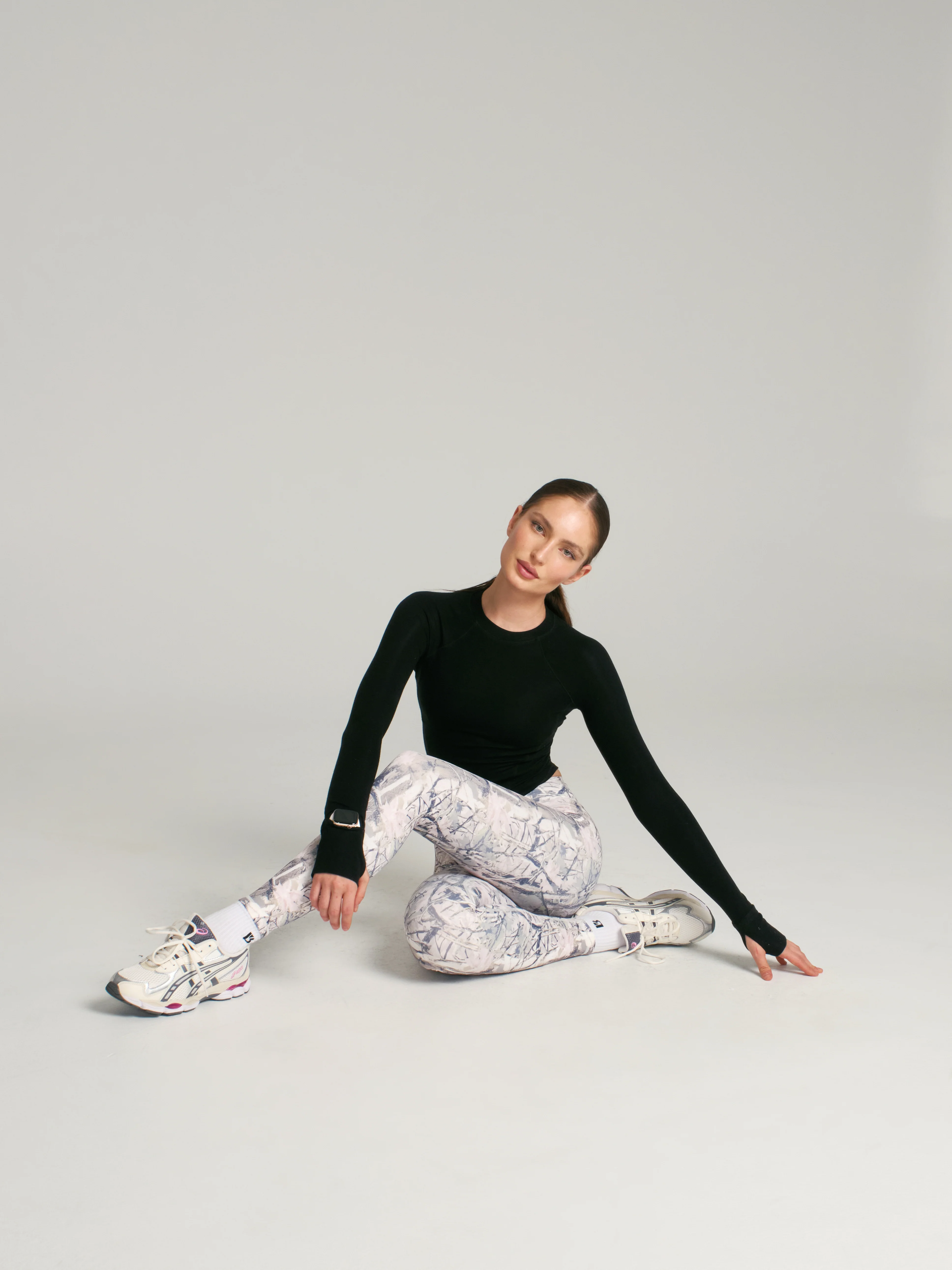 Base Layer Long Sleeve Waist Top - Onyx Black - Image 3