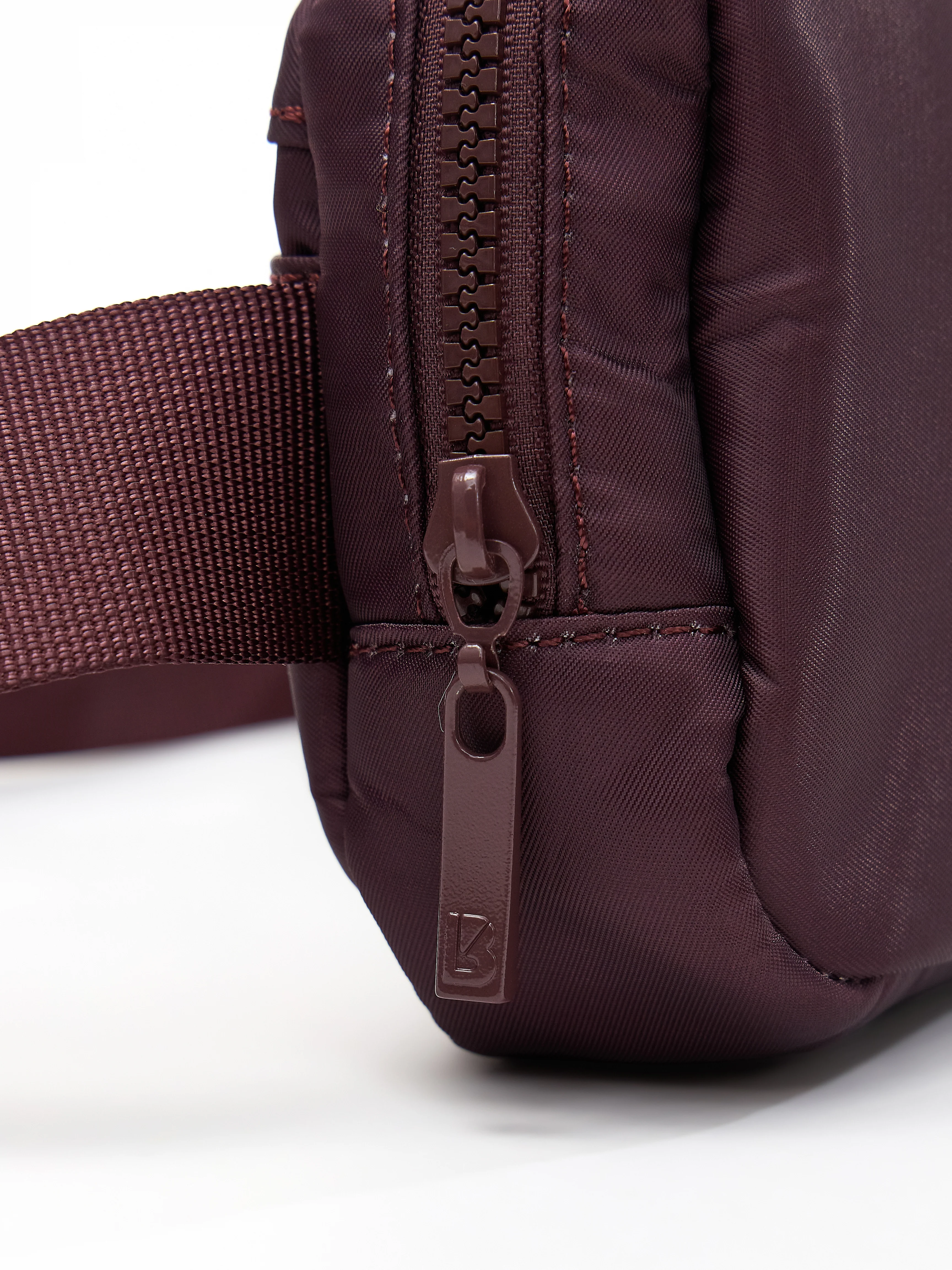 Breakthrough Belt Bag - Smoked Cherry - Image 5