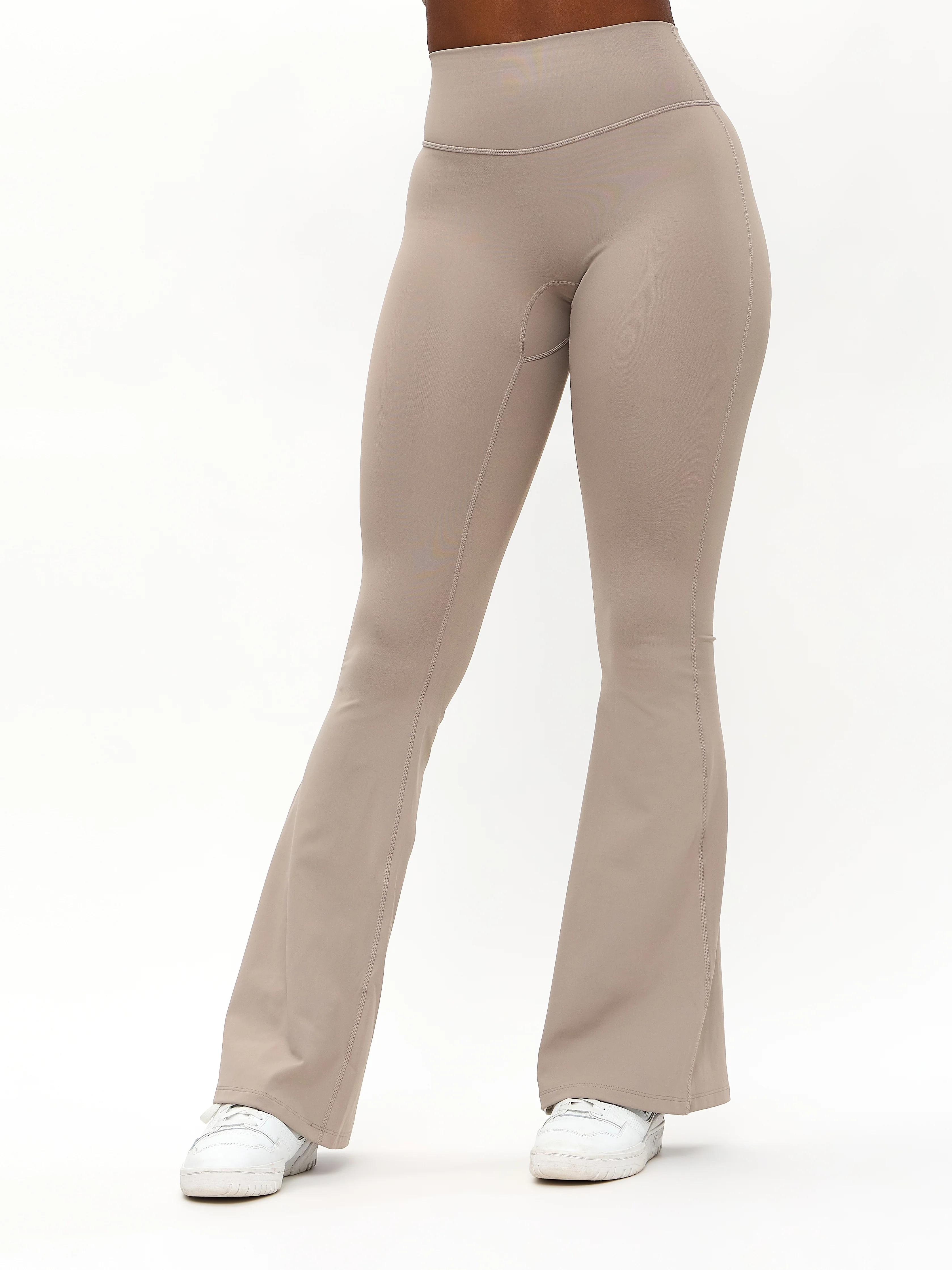 Colorado Fleece Flare Legging - Neutral - Image 3