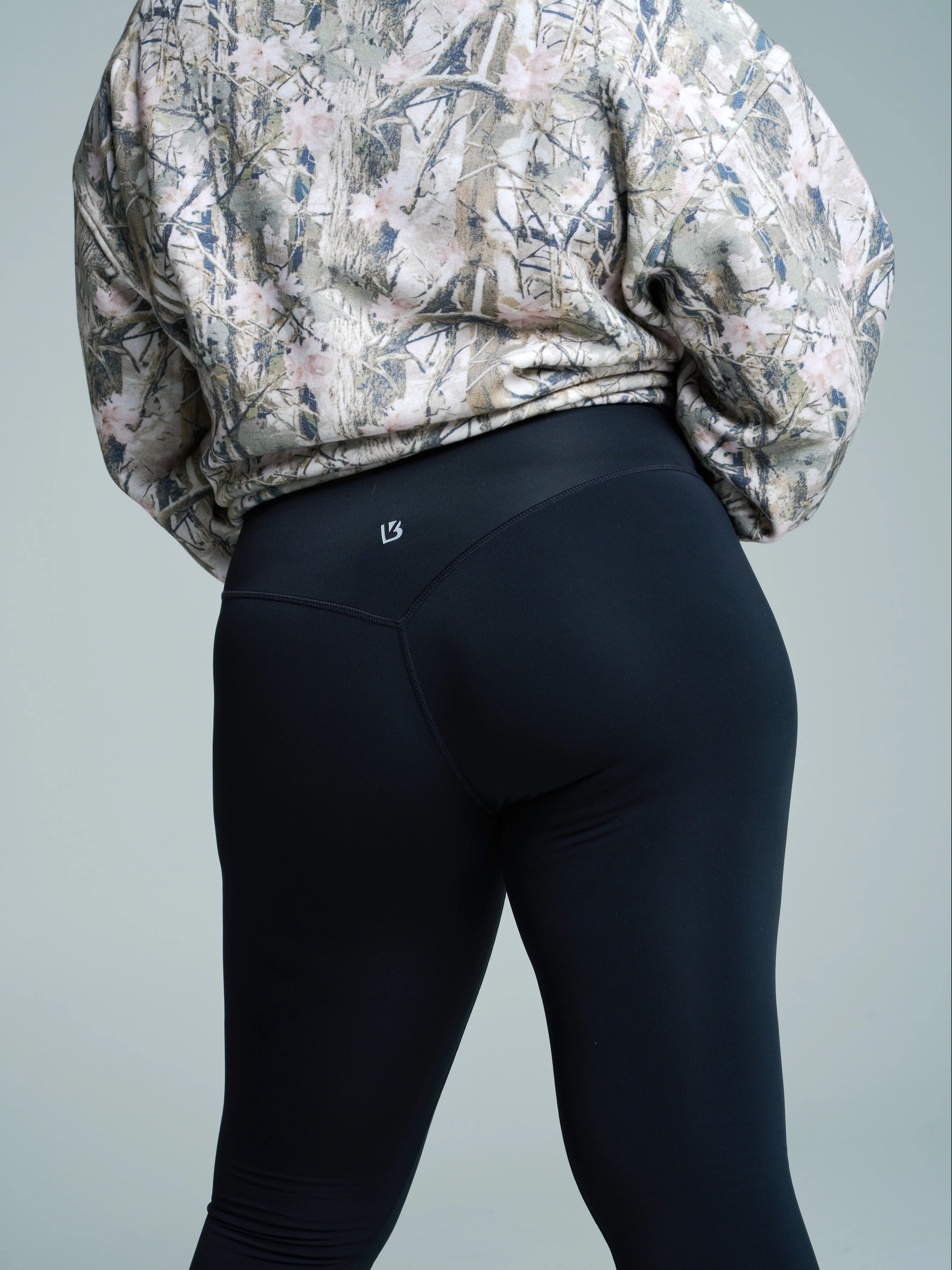 Colorado Fleece Legging - Onyx Black - Image 3