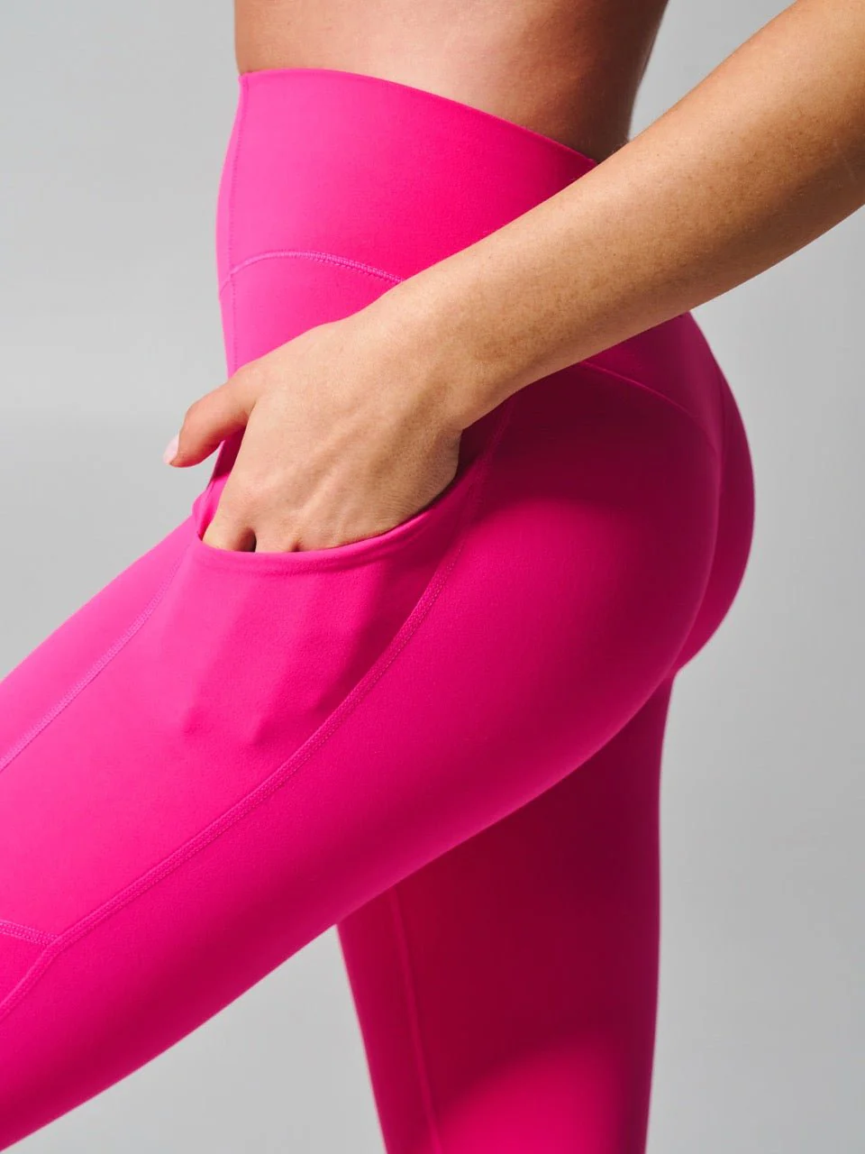 Contour Pocket Legging - Miami Vice - Image 4