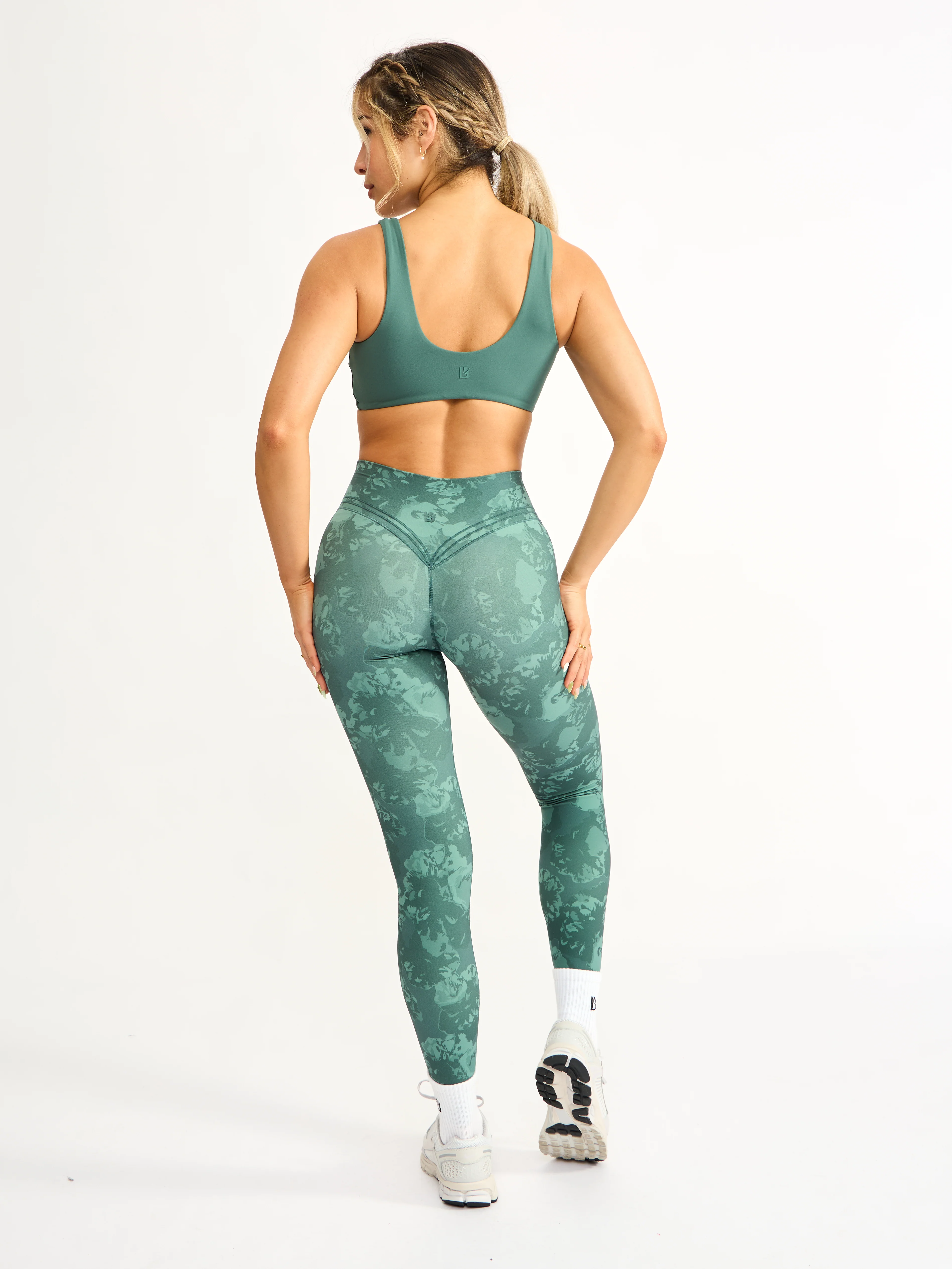 Double Dip Butter Sports Bra - Heiress Ivy - Image 5