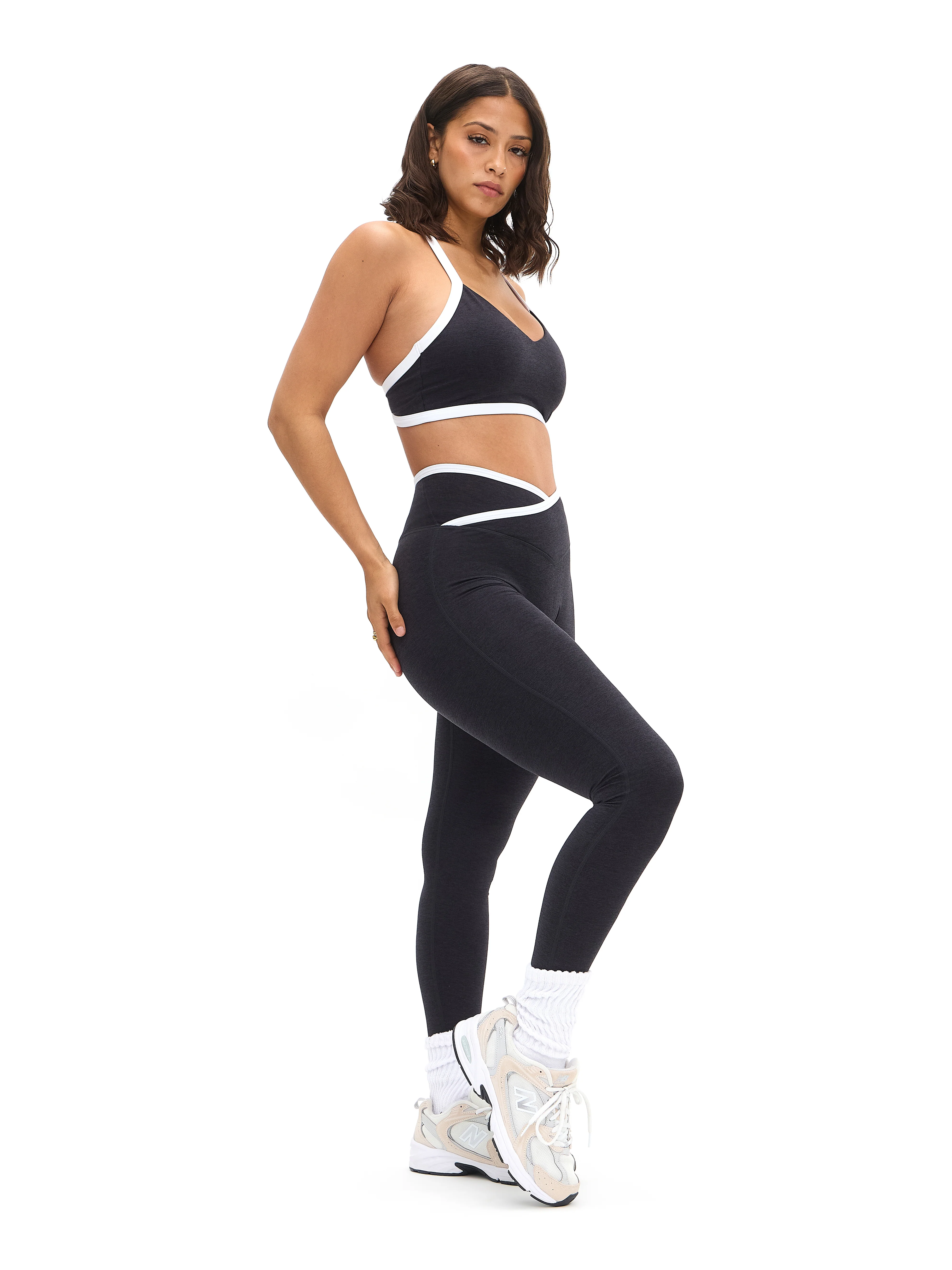 Dream Heather Contrast Sports Bra - Onyx Black and White - Image 4