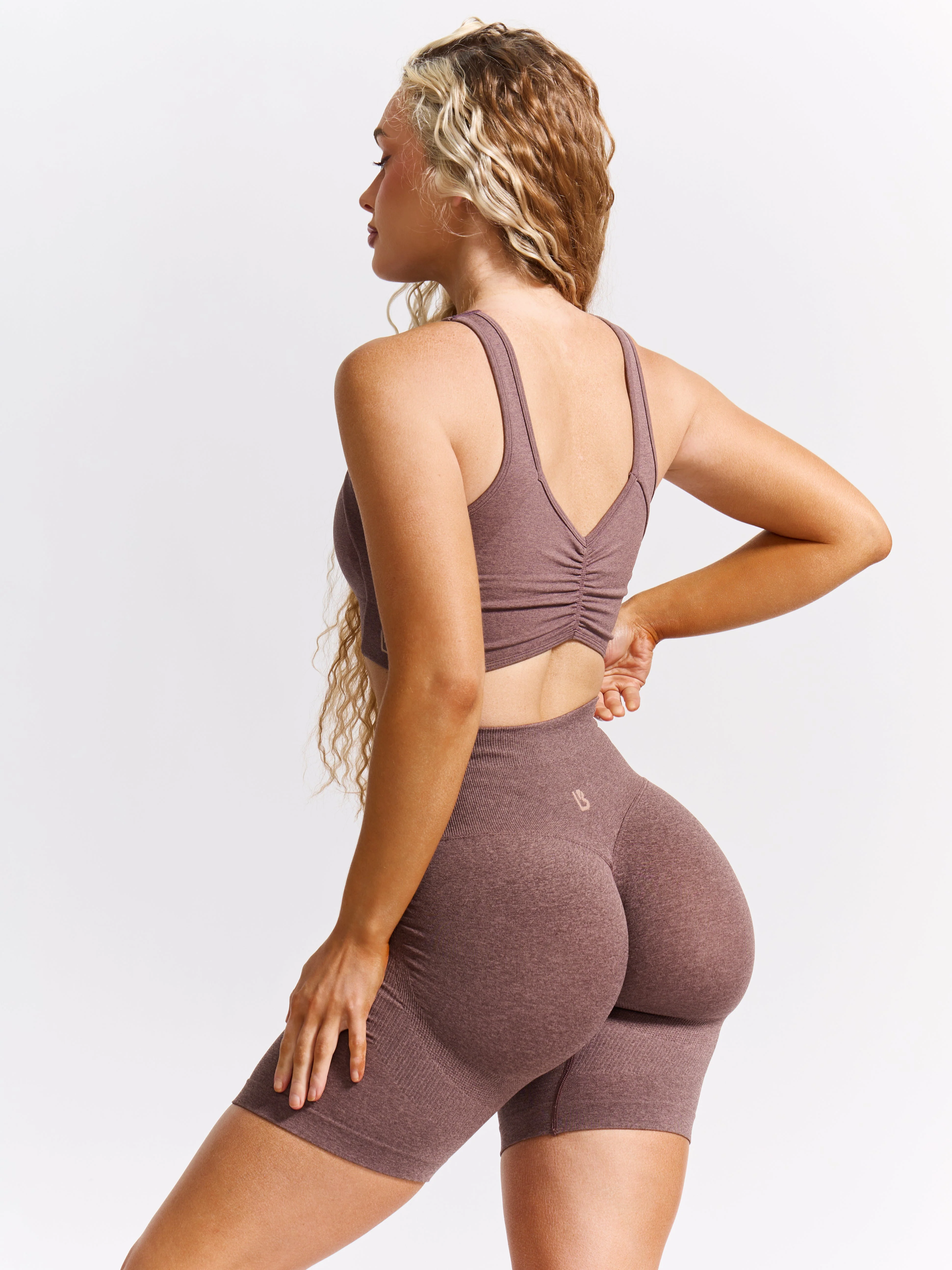 Form Seamless Sports Bra - Mocha Berry - Image 3