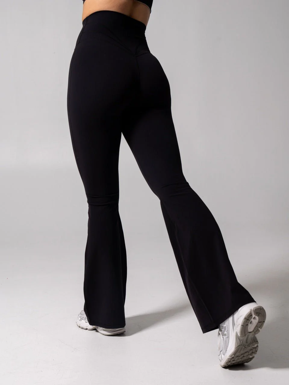 Legacy Flare Legging - Onyx Black - Image 5