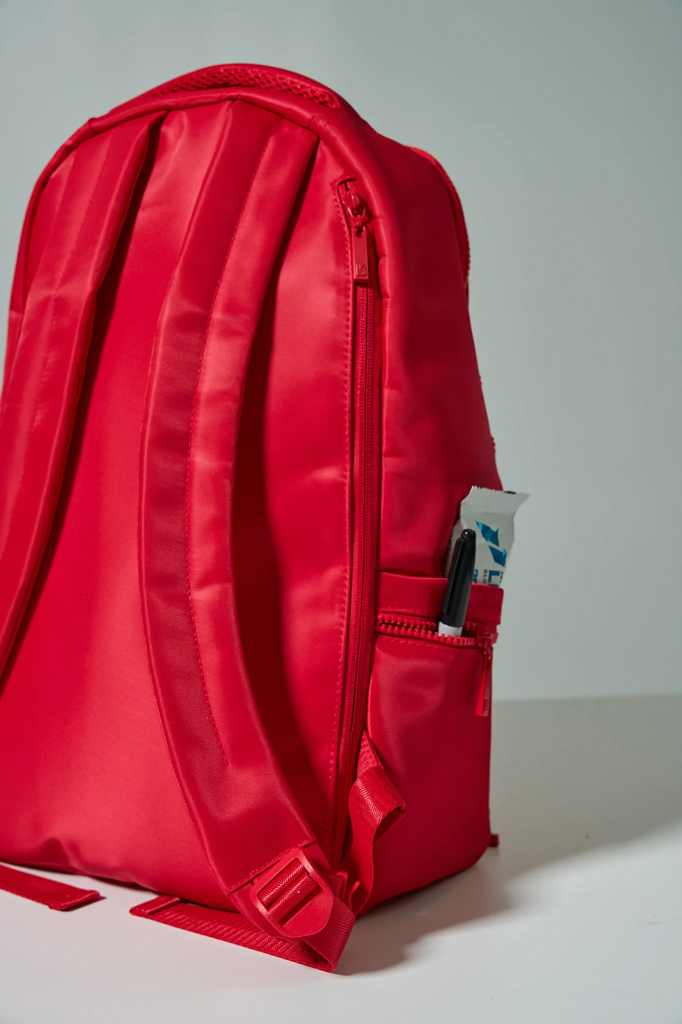 Game Changer Backpack - Lipstick Red - Image 4