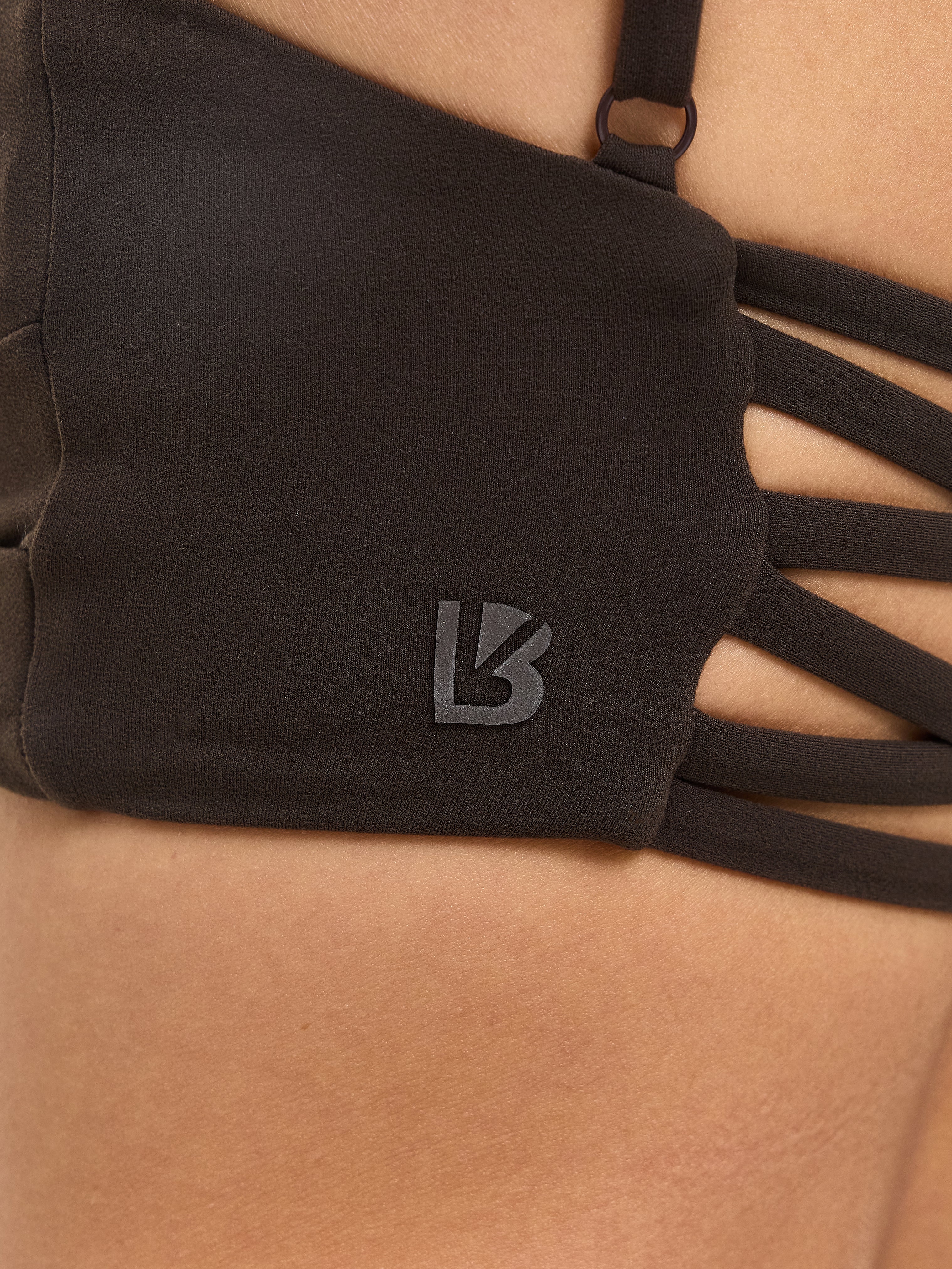 Ivy Wrap Sports Bra - Cold Brew - Image 4