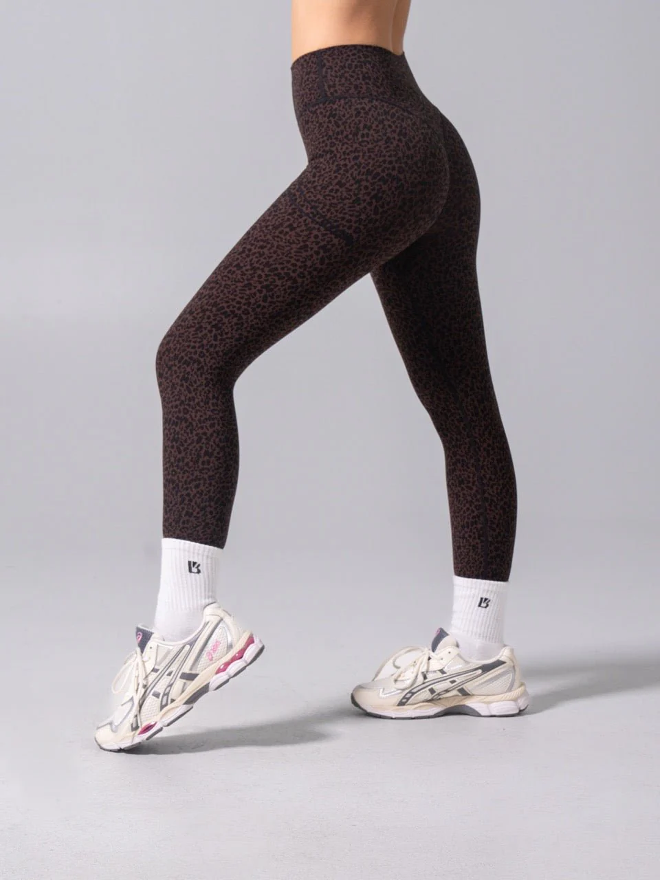 Nirvana Nubre Legging - Leopard Print - Image 2