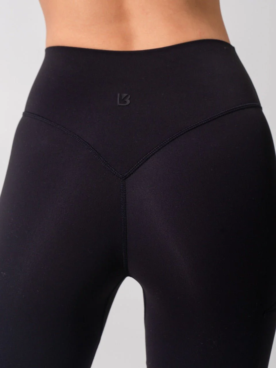 Nirvana Nubre Legging - Onyx Black - Image 5