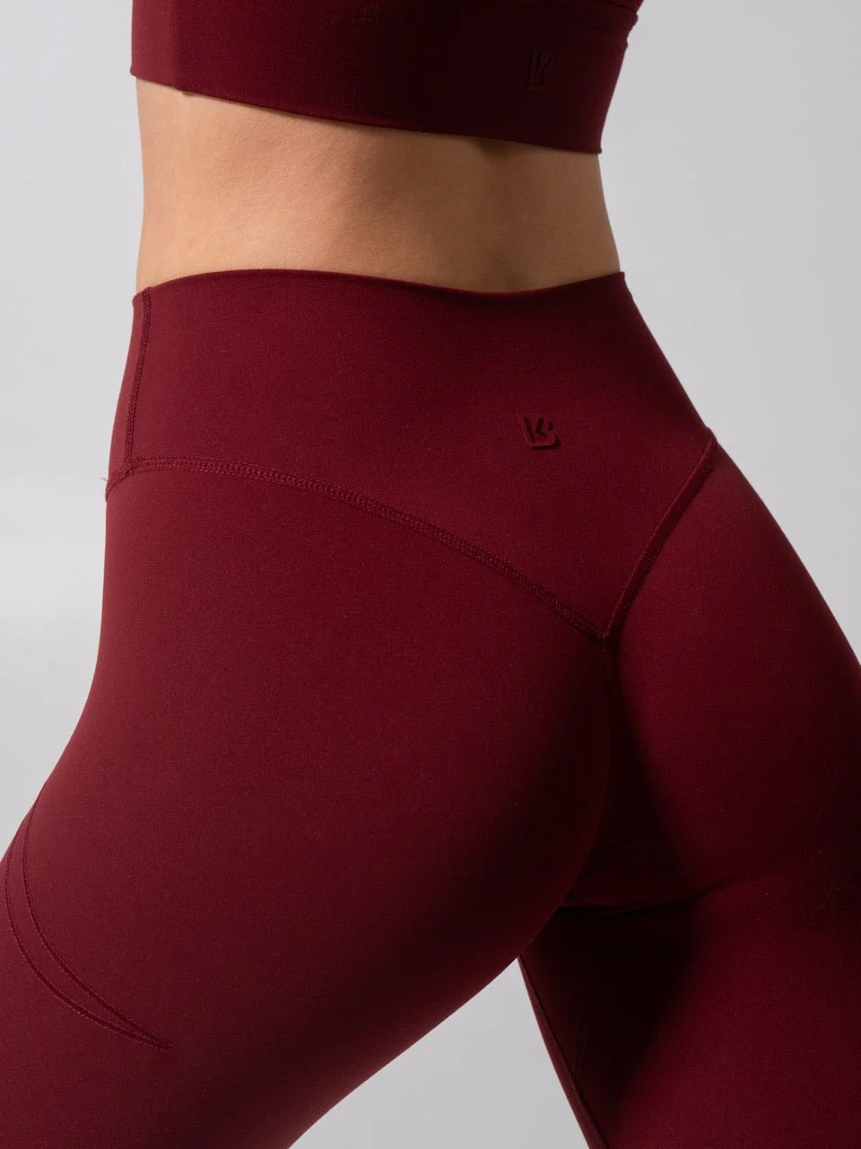 Nirvana Nubre Legging - Vineyard - Image 5