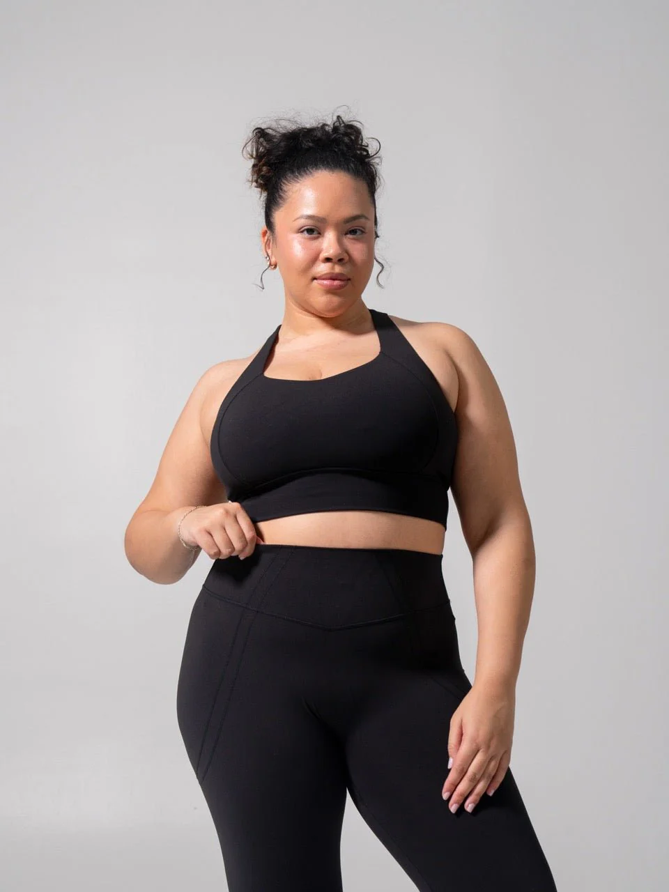 Nubre Twilight Sports Bra - Onyx Black - Image 3