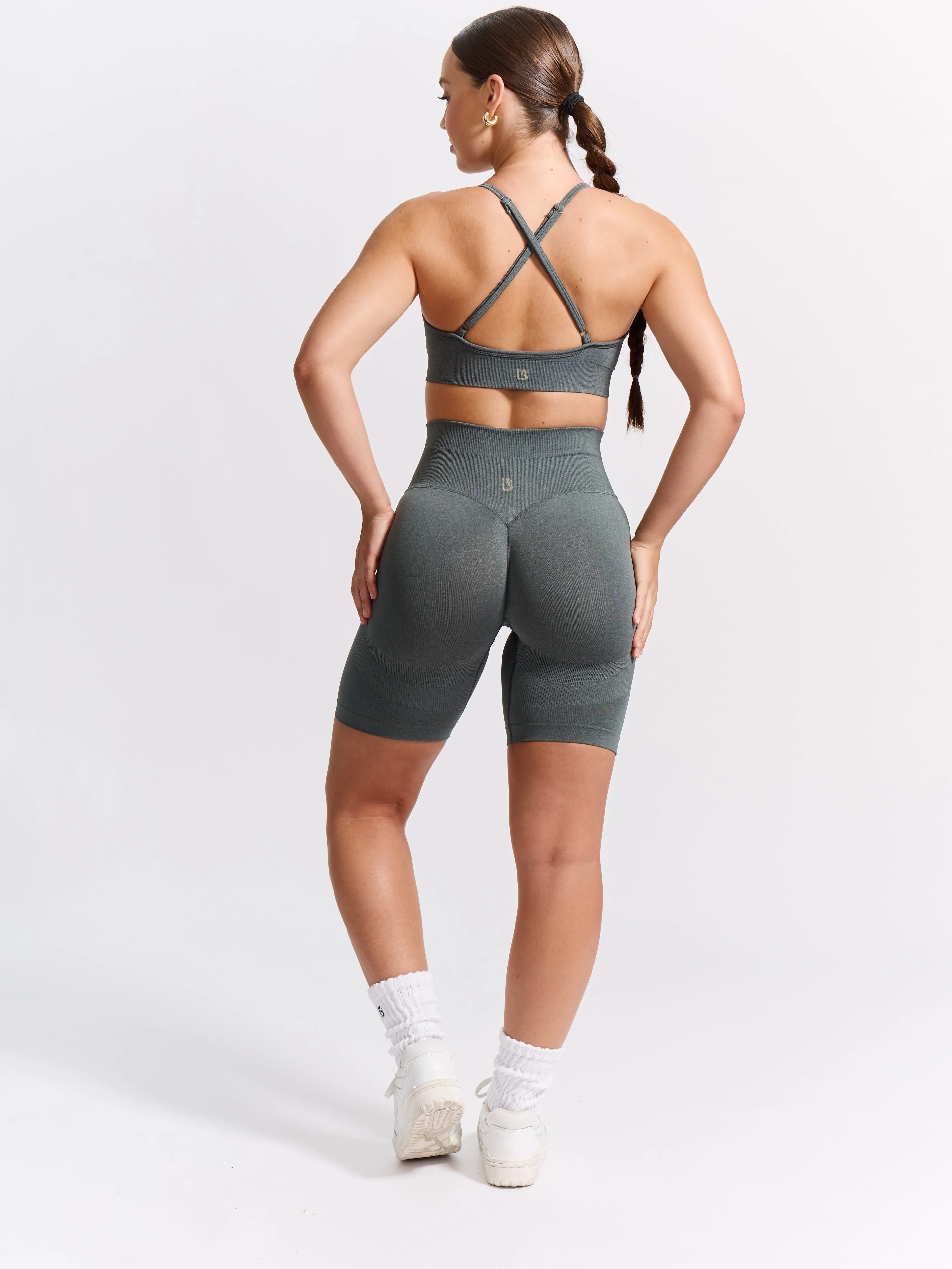 Plunge Seamless Sports Bra - Frosted Sage - Image 5