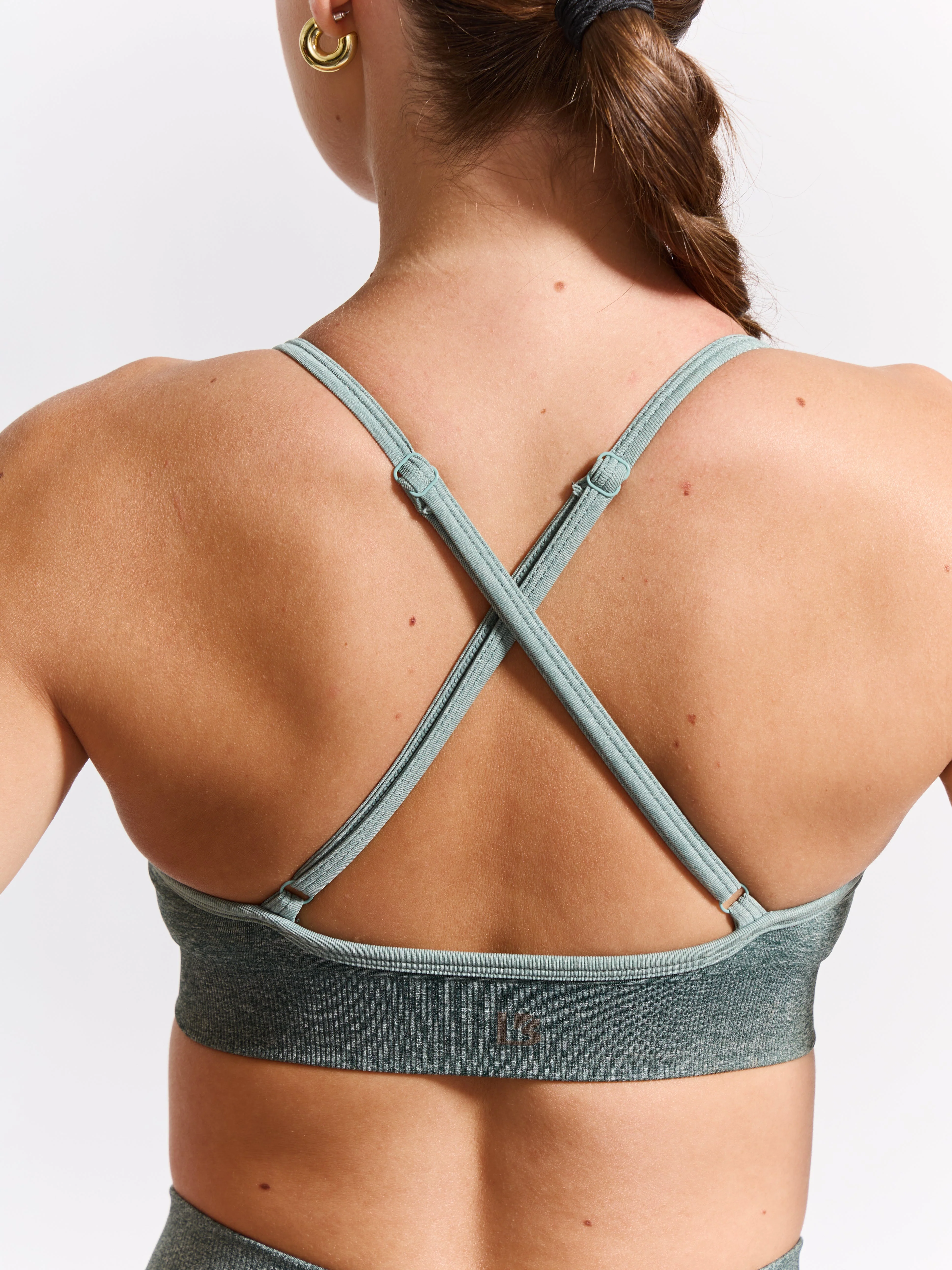 Plunge Seamless Sports Bra - Sage Ombre - Image 4