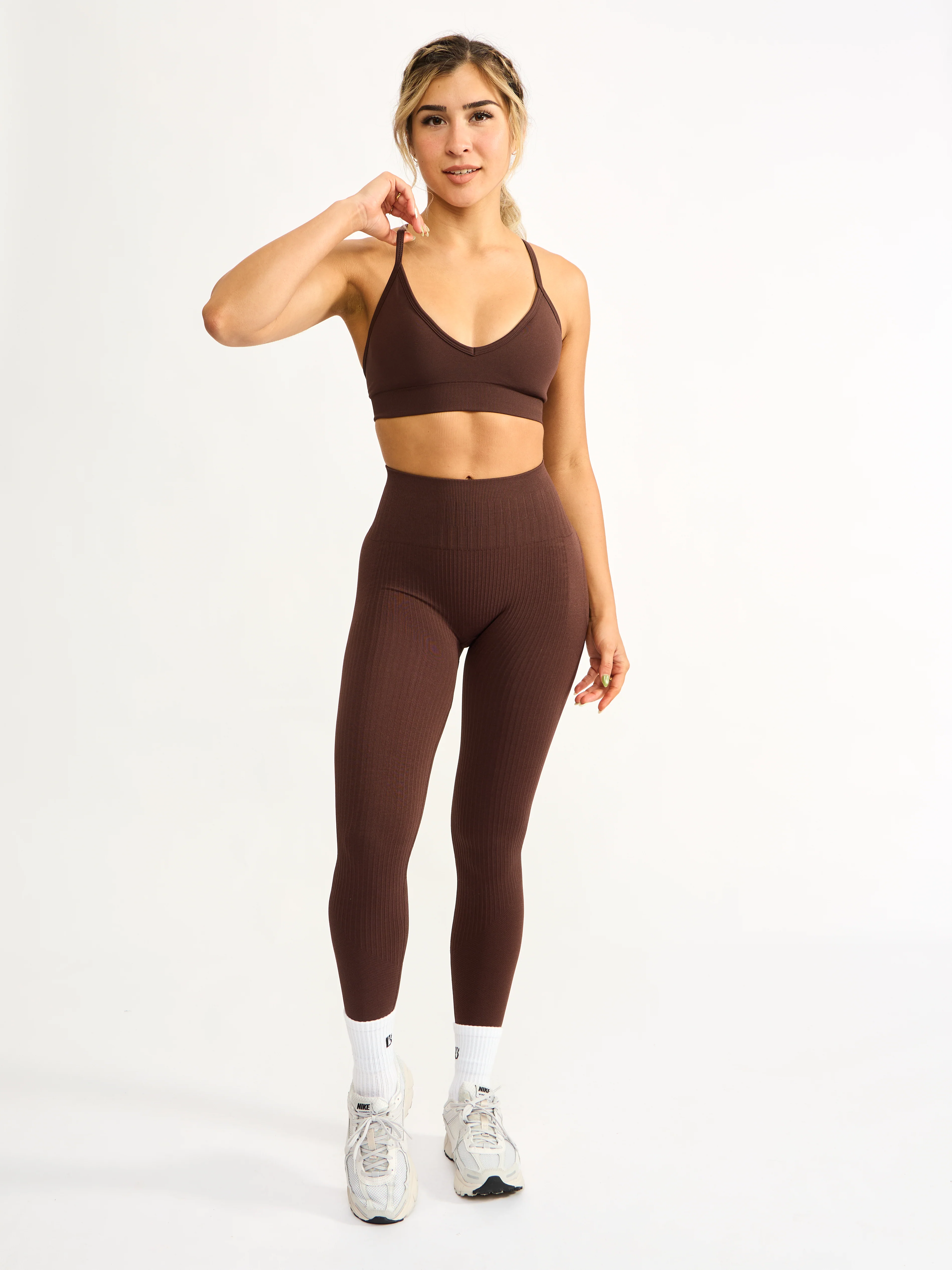 Plunge Seamless Sports Bra - Truffle - Image 3