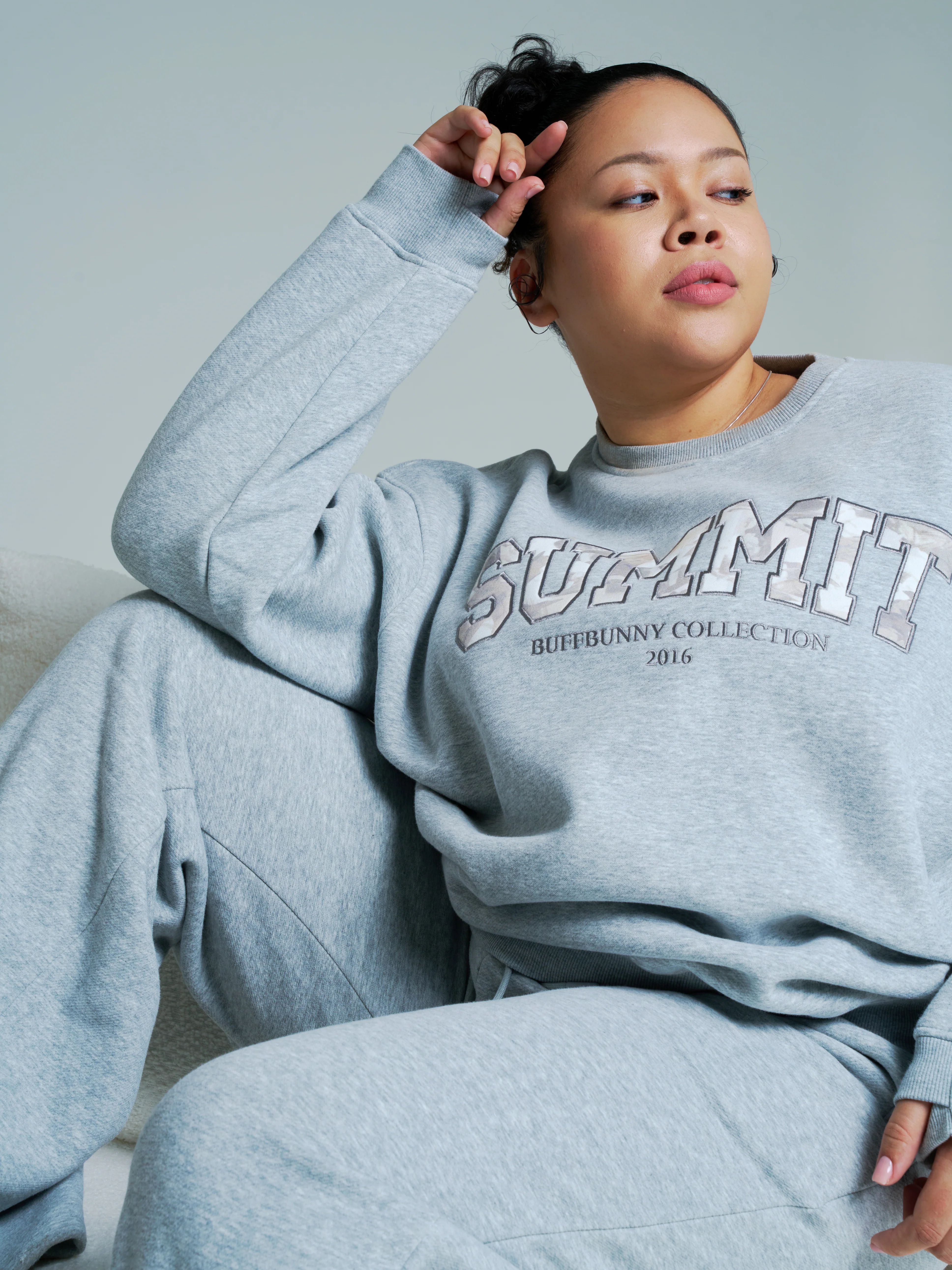 Plush Fleece Crew Pullover - Heather Grey - Image 6