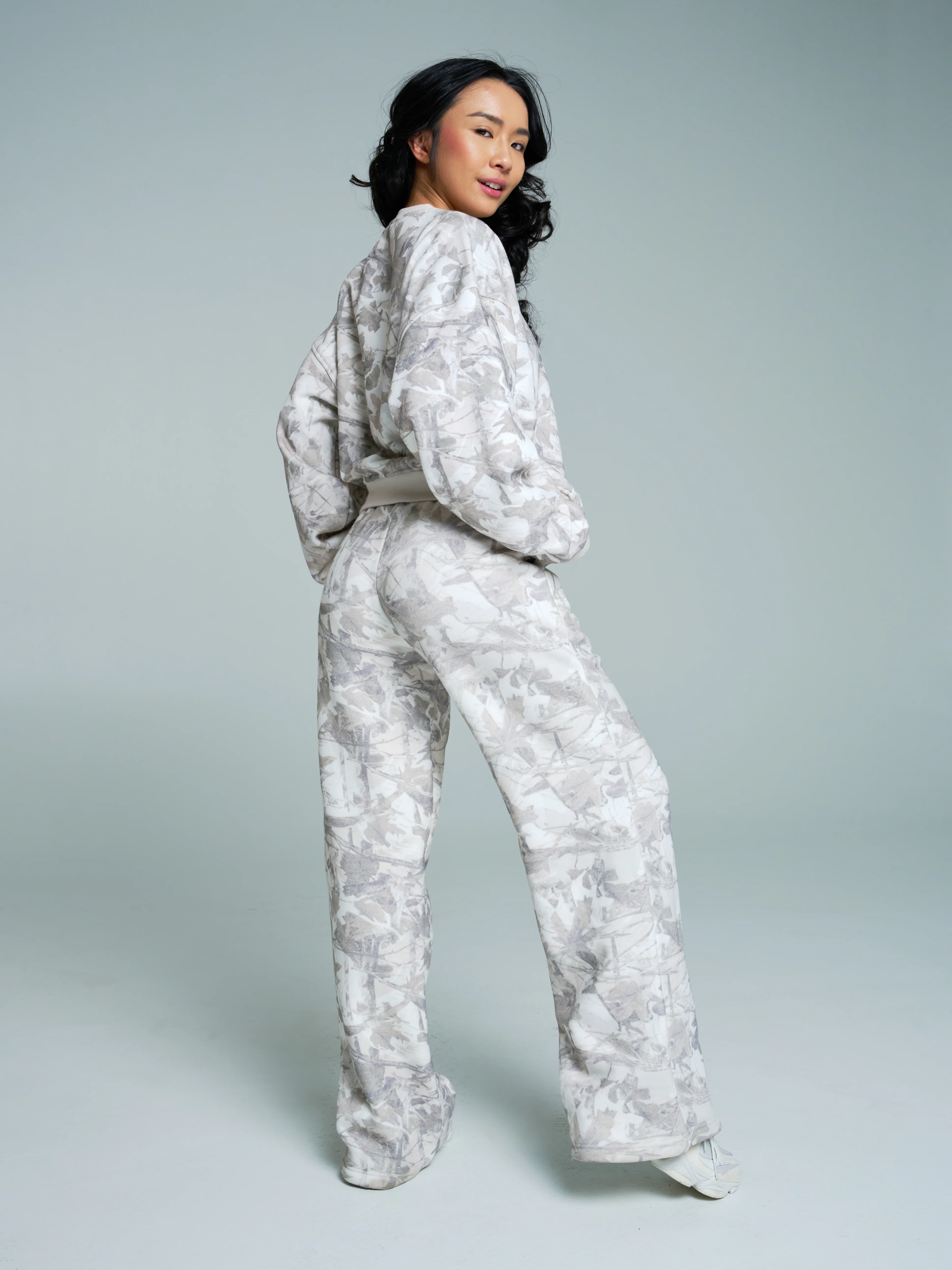 Plush Fleece Crew Pullover - Snow Camo - Image 7