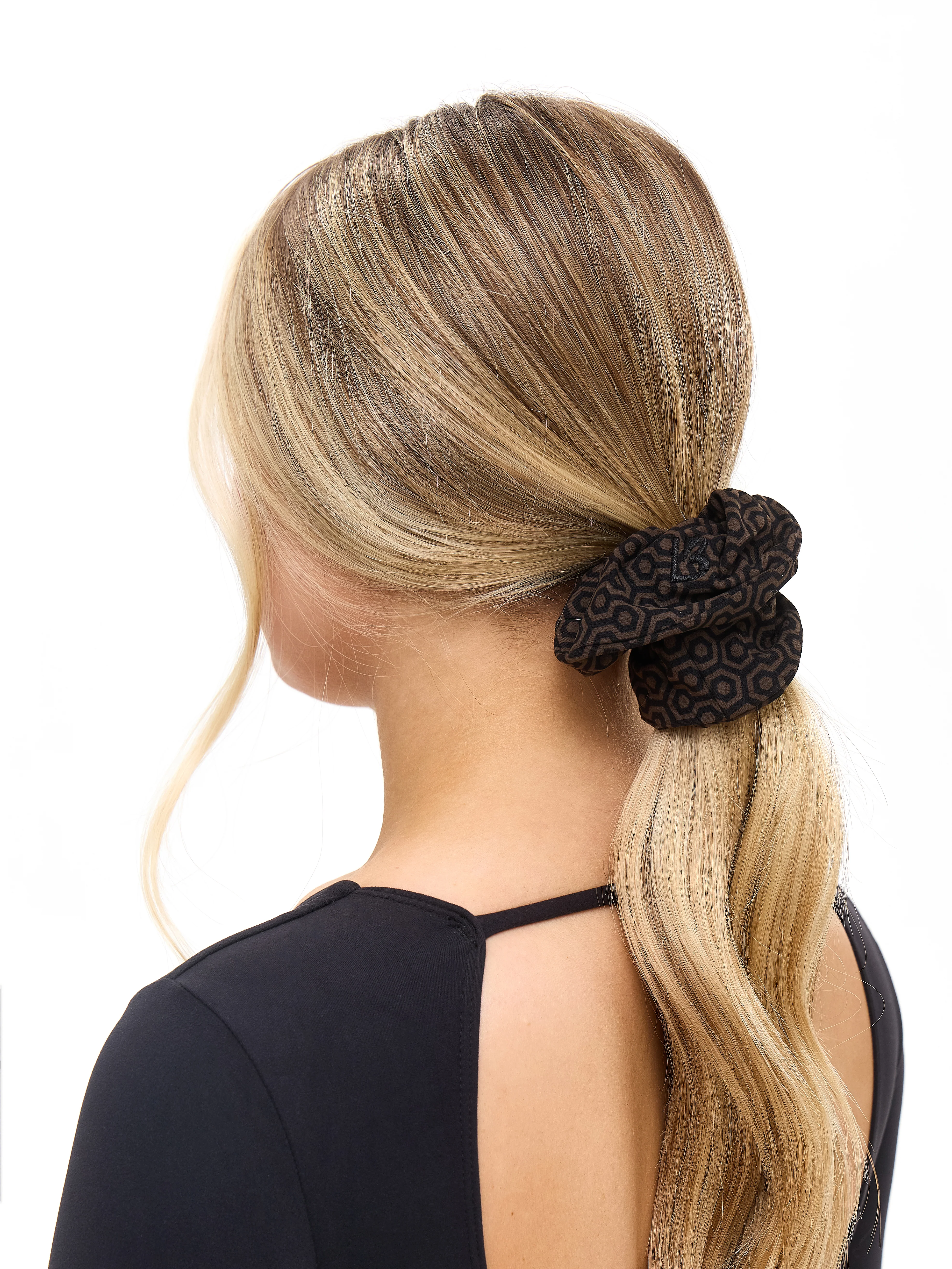 Poshknit Scrunchie - Image 3