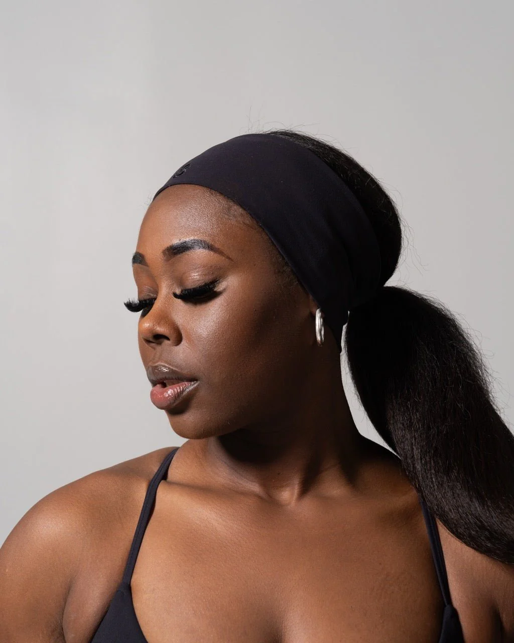 Poshknit Wide Headband - Onyx Black - Image 2