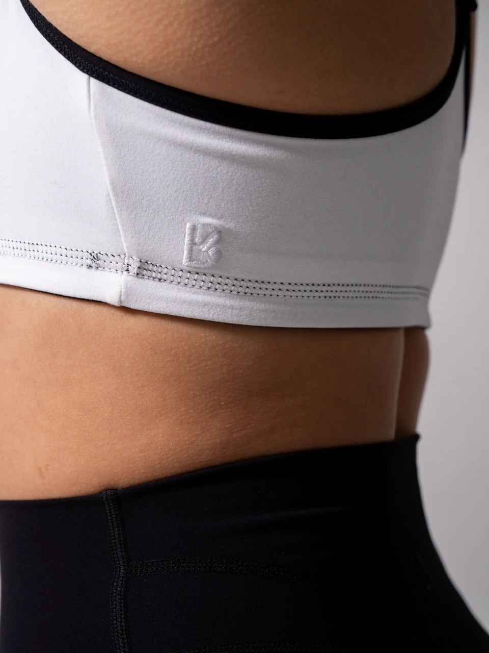 Reversible Sports Bra - Onyx Black and White - Image 8