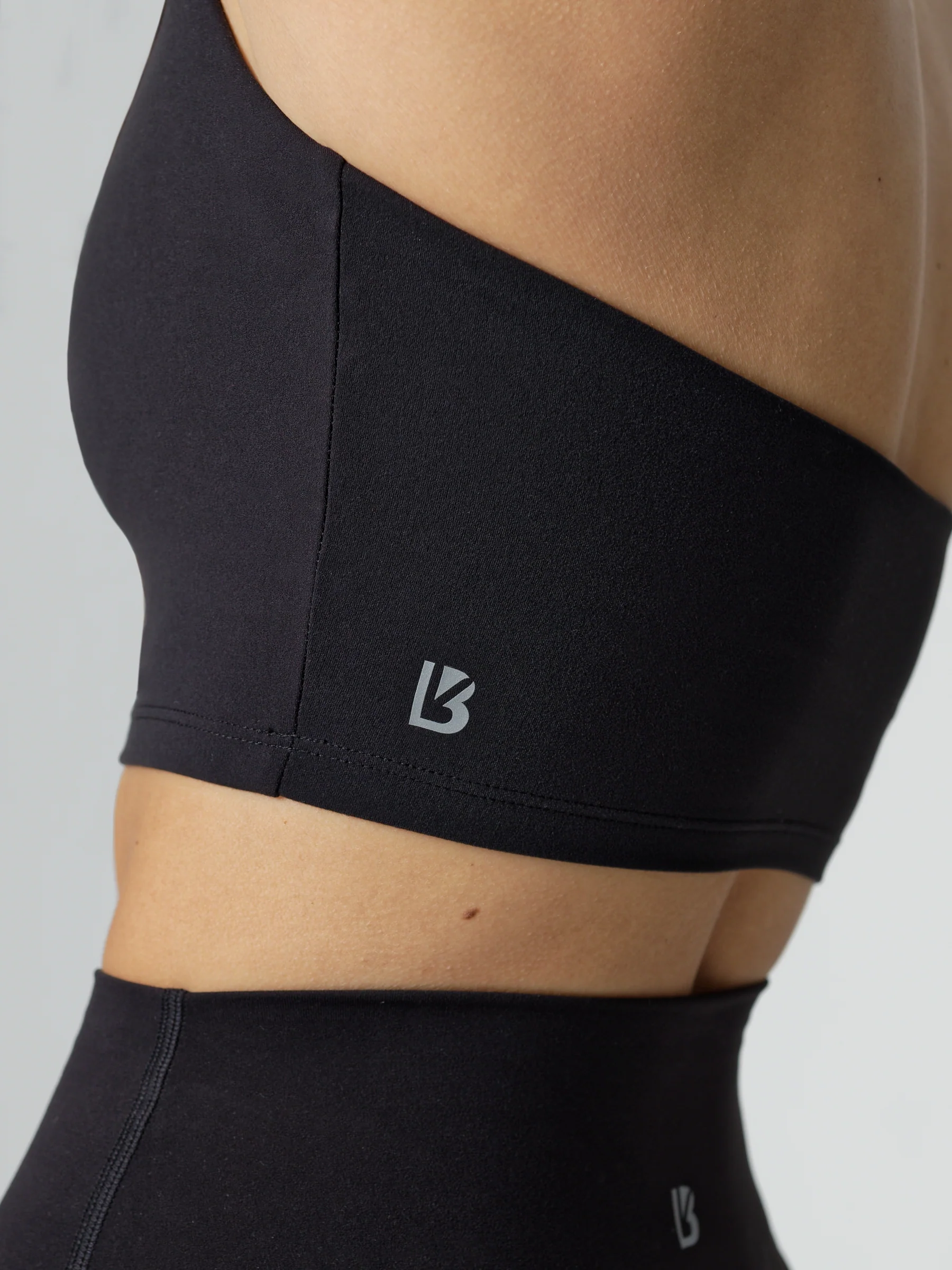 Revolution Halter Crop - Onyx Black - Image 5