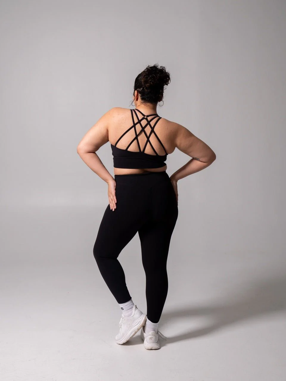 Revolution Sports Bra - Onyx Black - Image 4