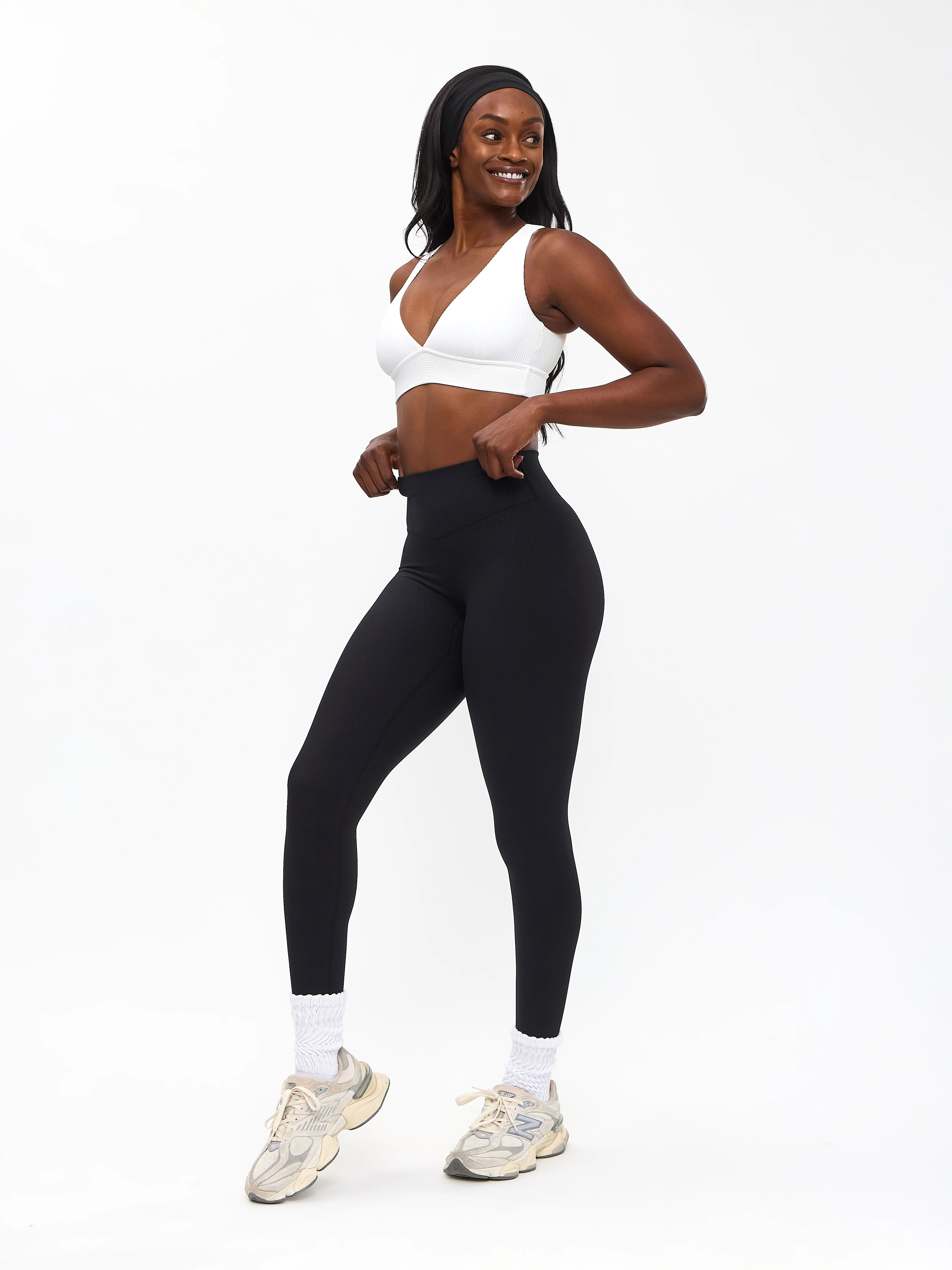 Ribbed Deep V Sports Bra - White - Image 4