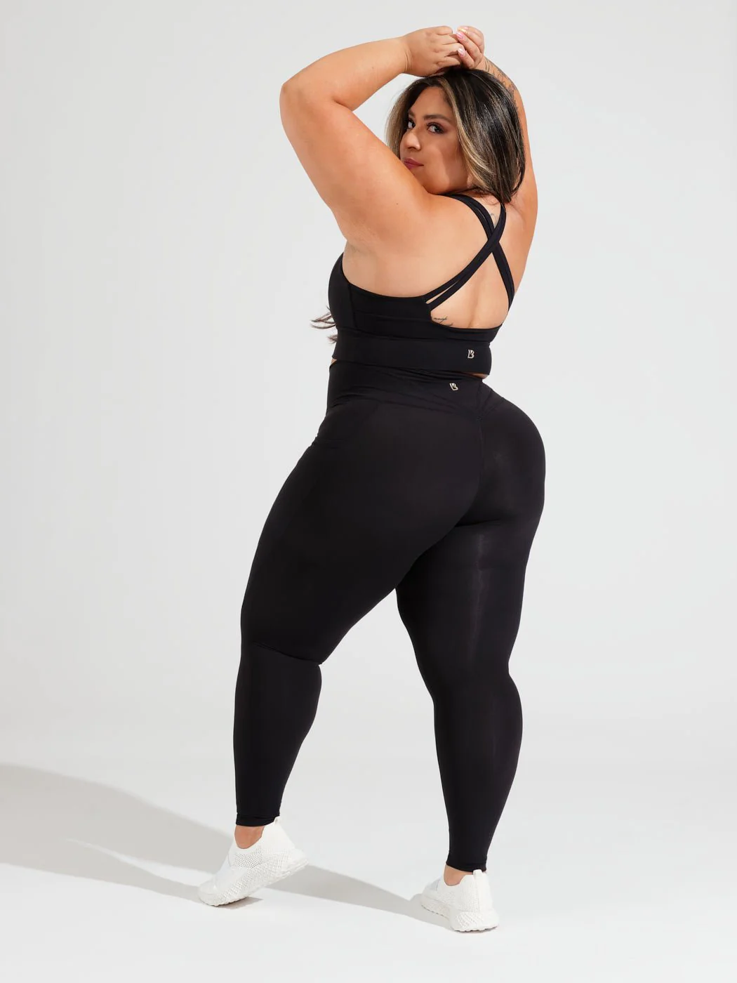 Rosa Sports Bra - Onyx Black - Image 6