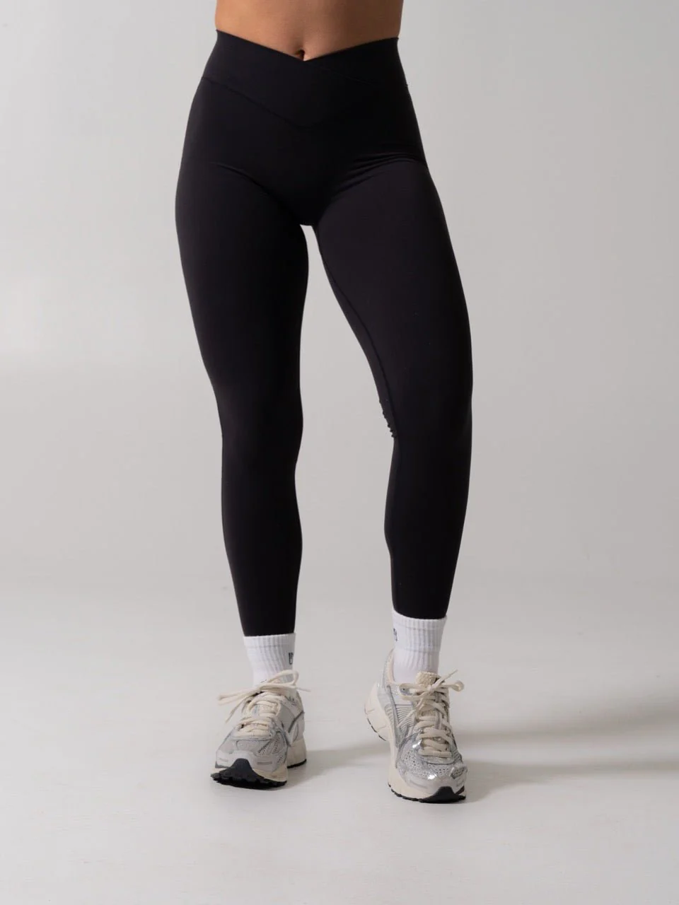 Siren Scrunch Legging - Onyx Black - Image 5