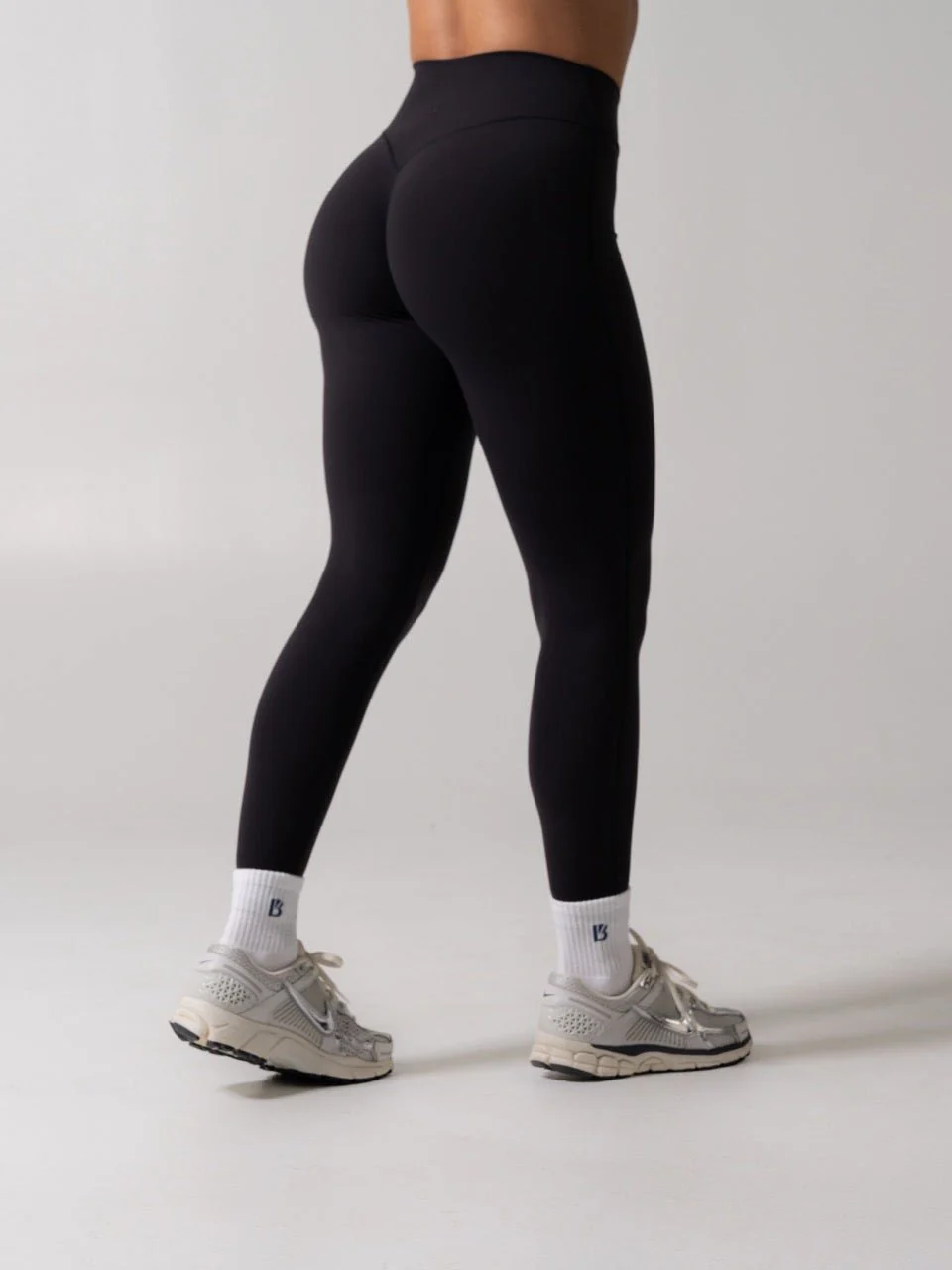 Siren Scrunch Legging - Onyx Black - Image 8
