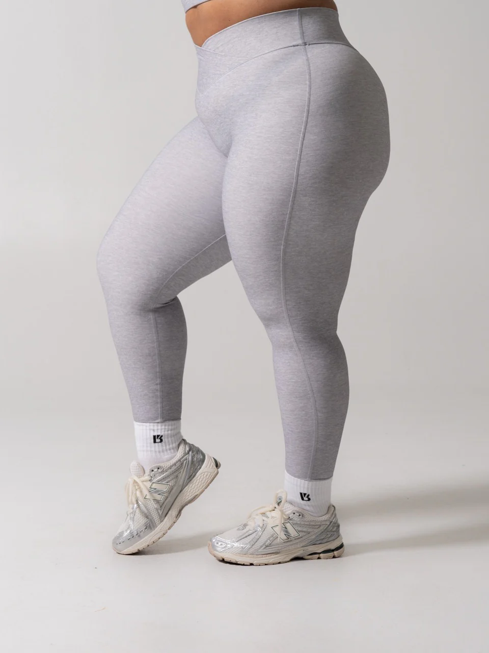 Siren Scrunch Legging - Platinum - Image 5