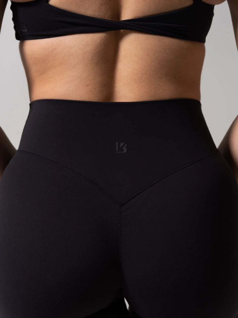 Siren Scrunch Short 5" - Onyx Black - Image 8