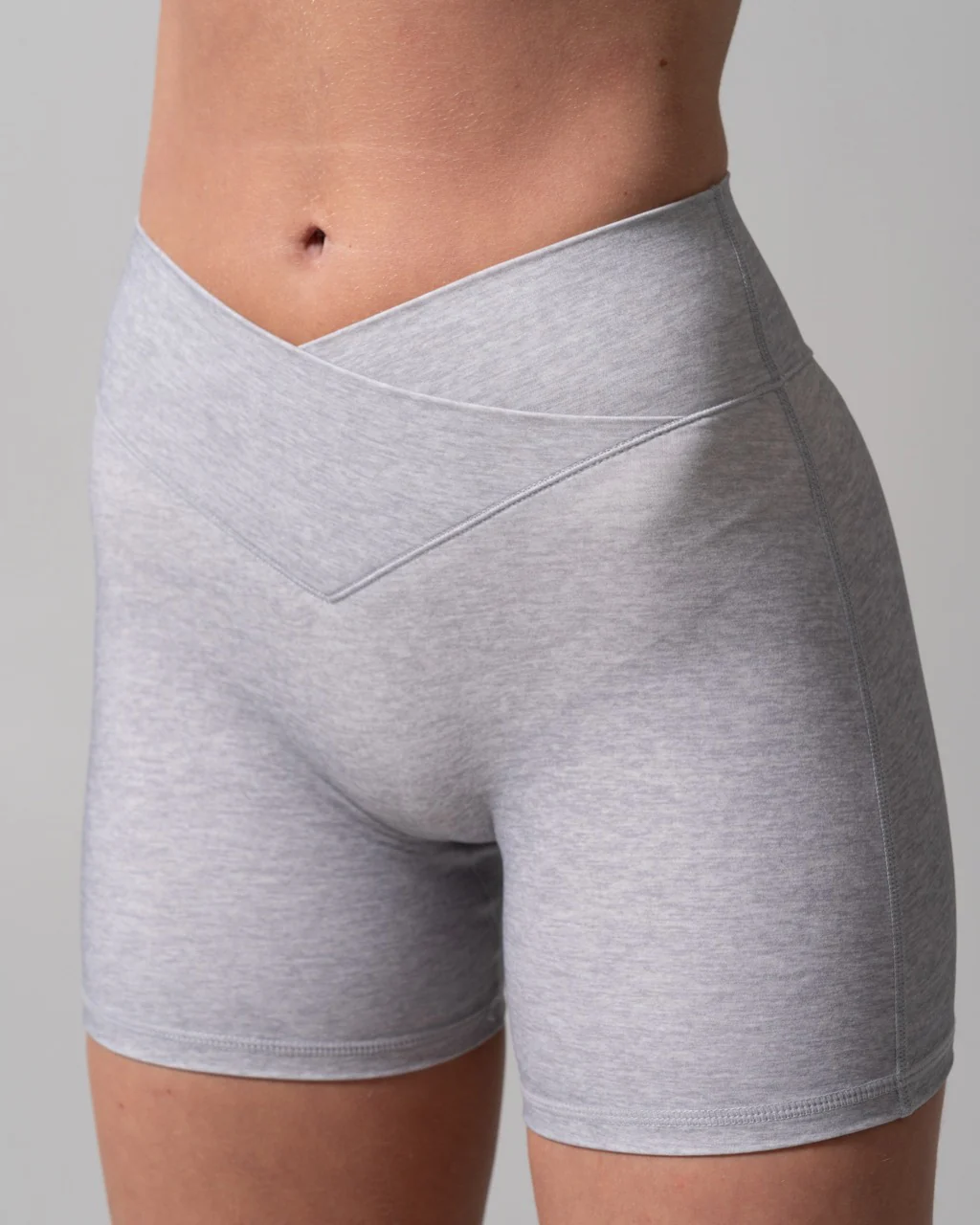 Siren Scrunch Short 5" - Platinum - Image 3