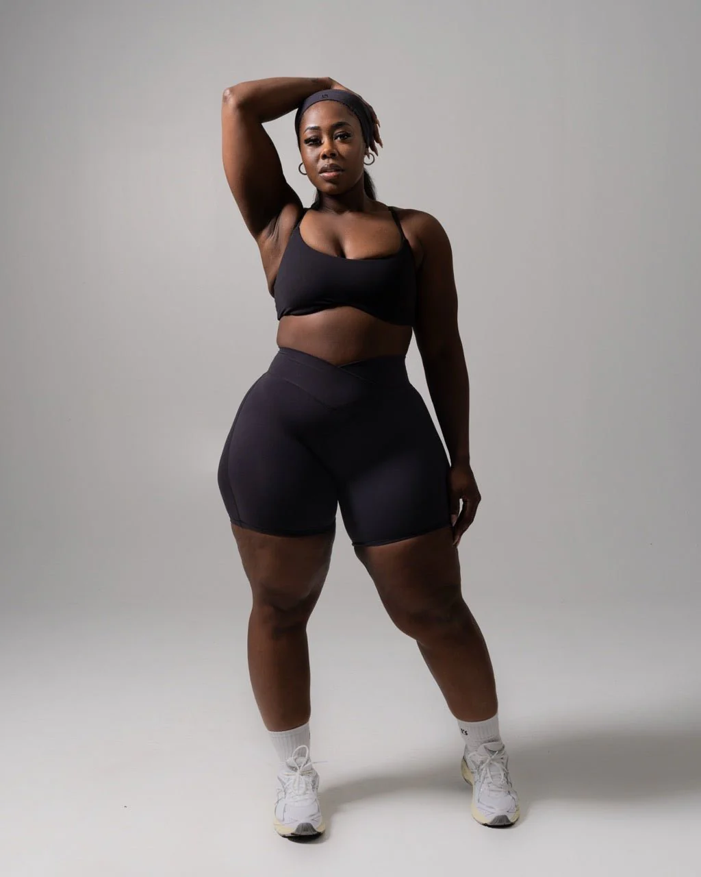 Siren Scrunch Short 7" - Onyx Black - Image 2
