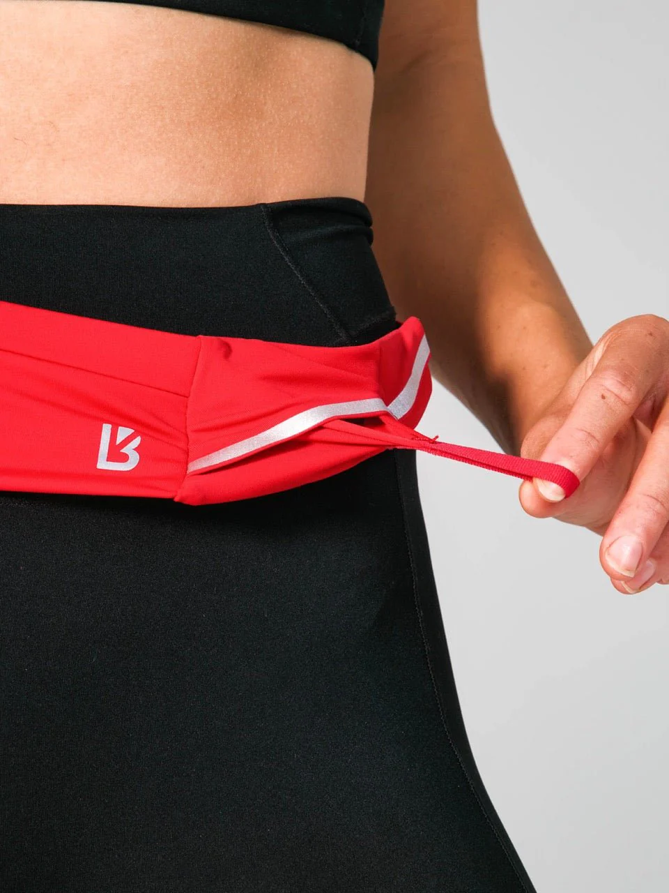 Story Running Belt - Lipstick Red - Image 5