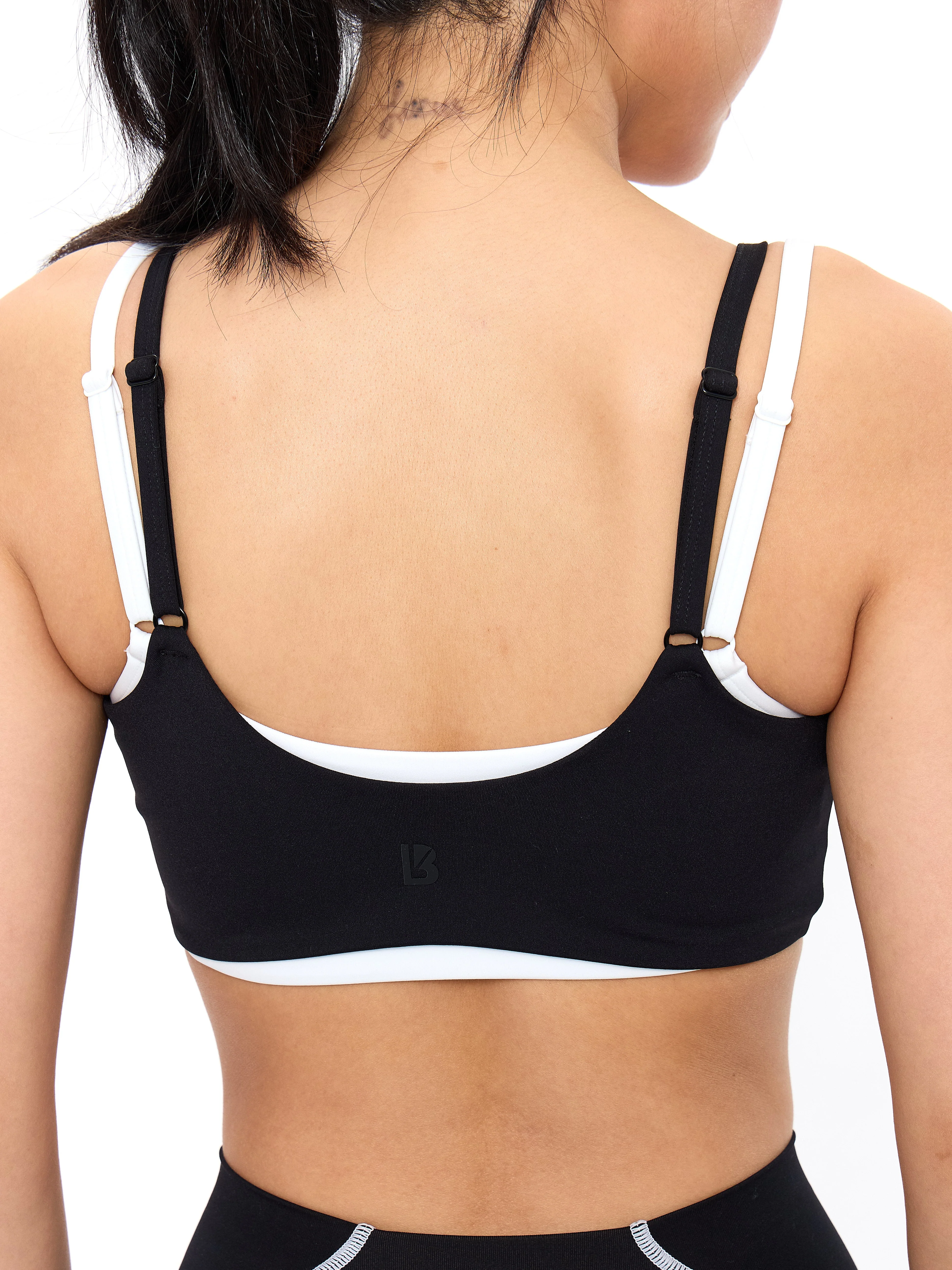 Story Sports Bra - Onyx Black - Image 5