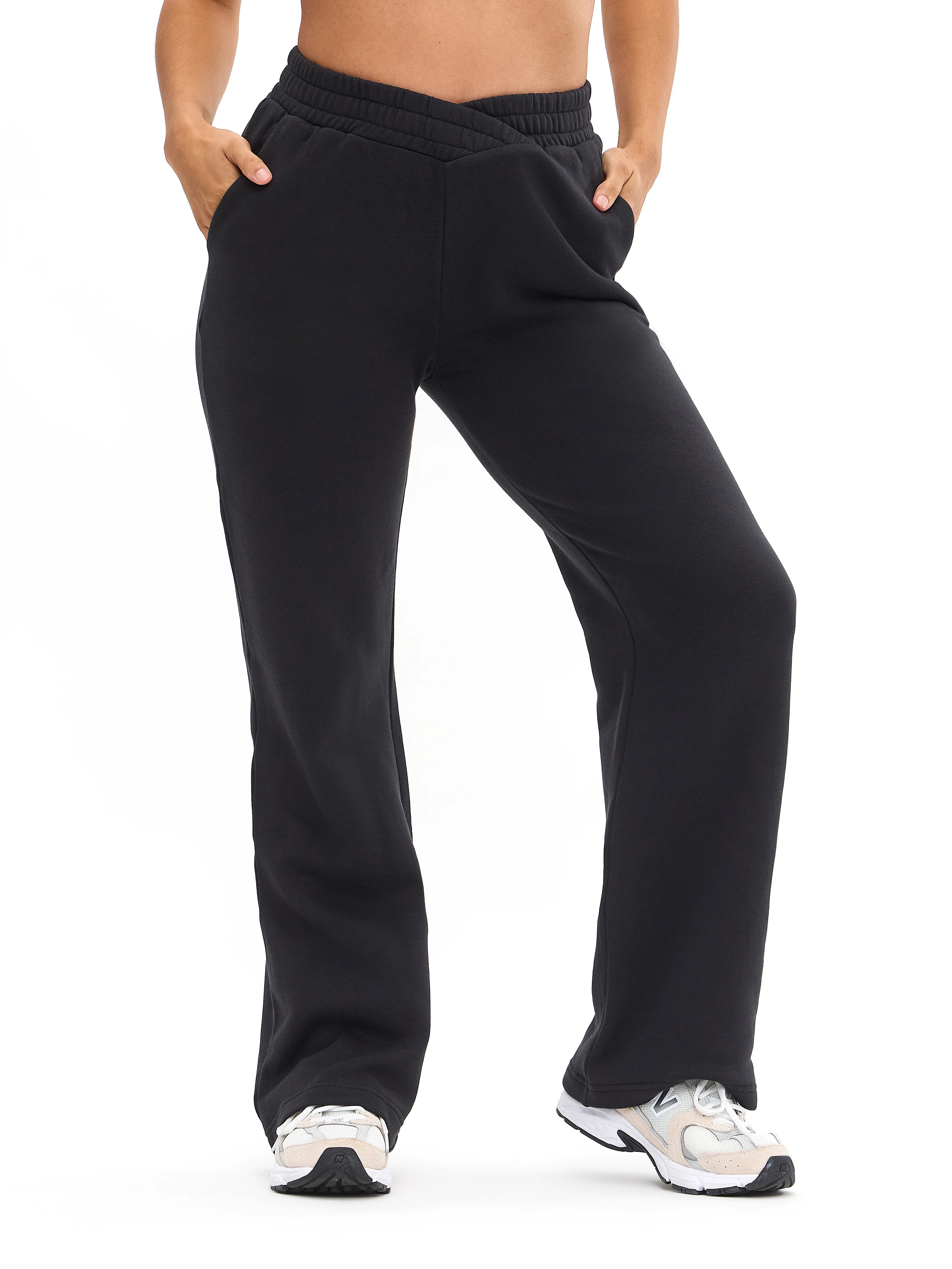 Threads Crossover Sweatpant - Onyx Black - Image 4