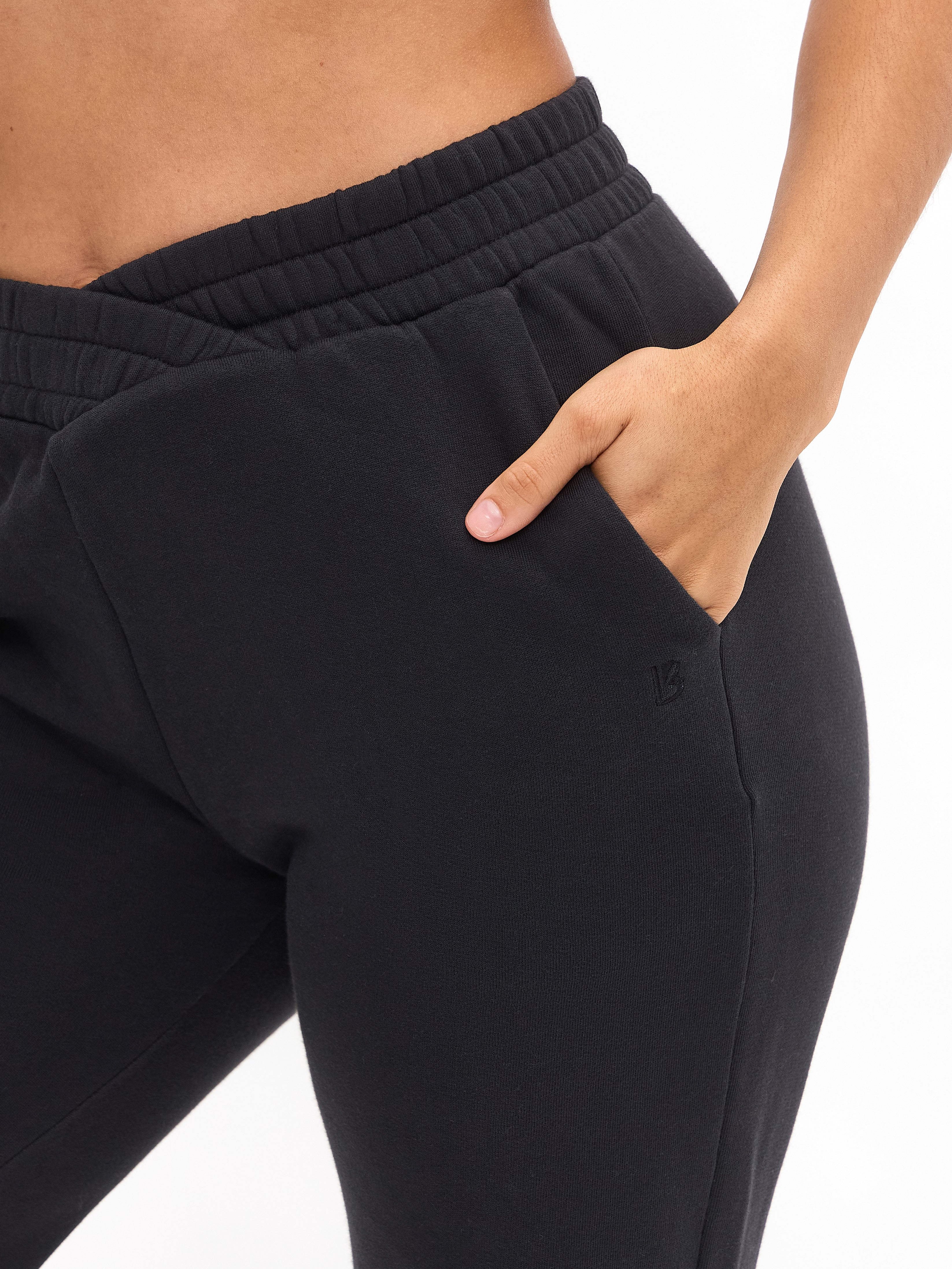 Threads Crossover Sweatpant - Onyx Black - Image 5