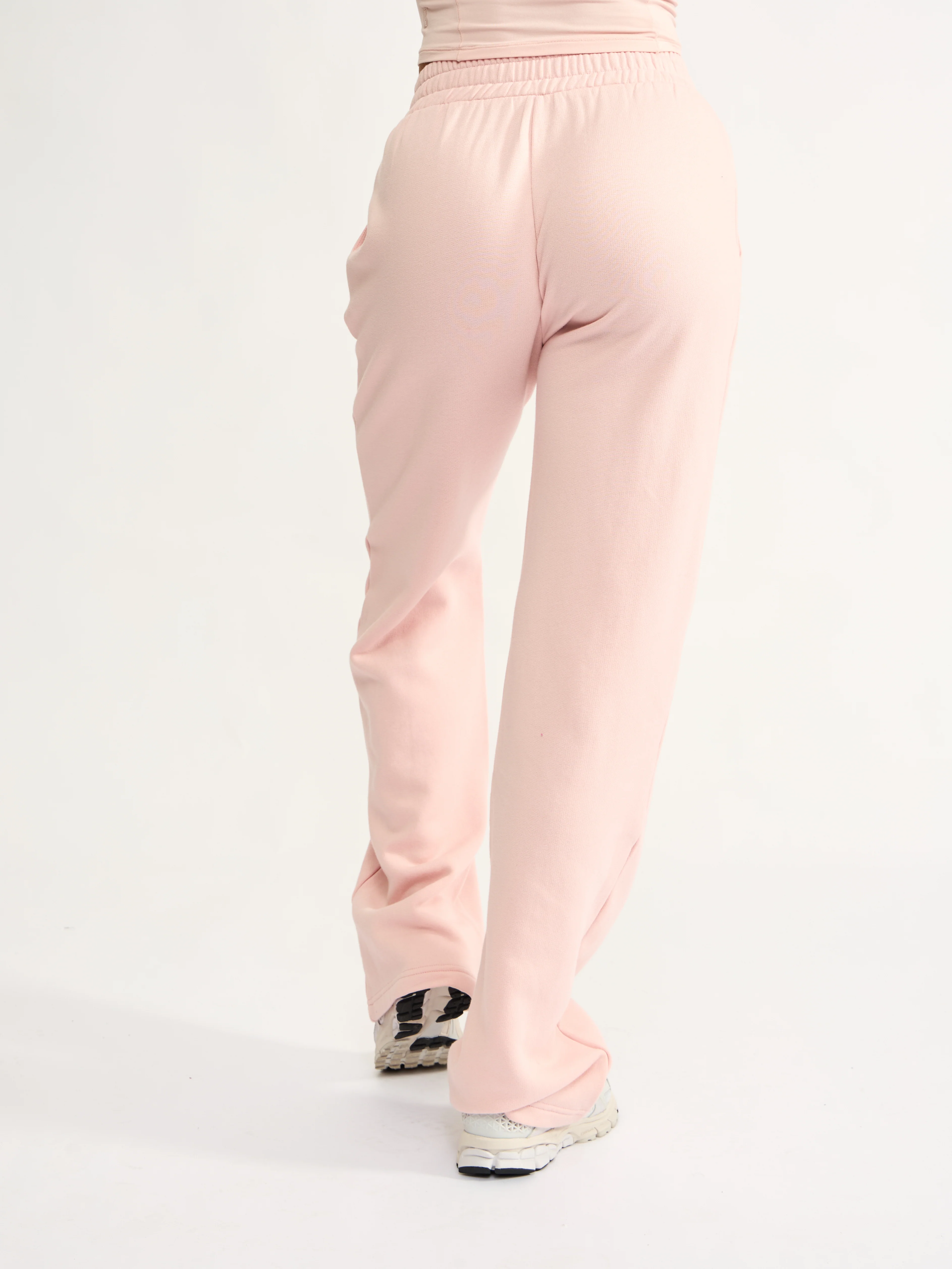 Threads Crossover Sweat Pant - Love Story - Image 7