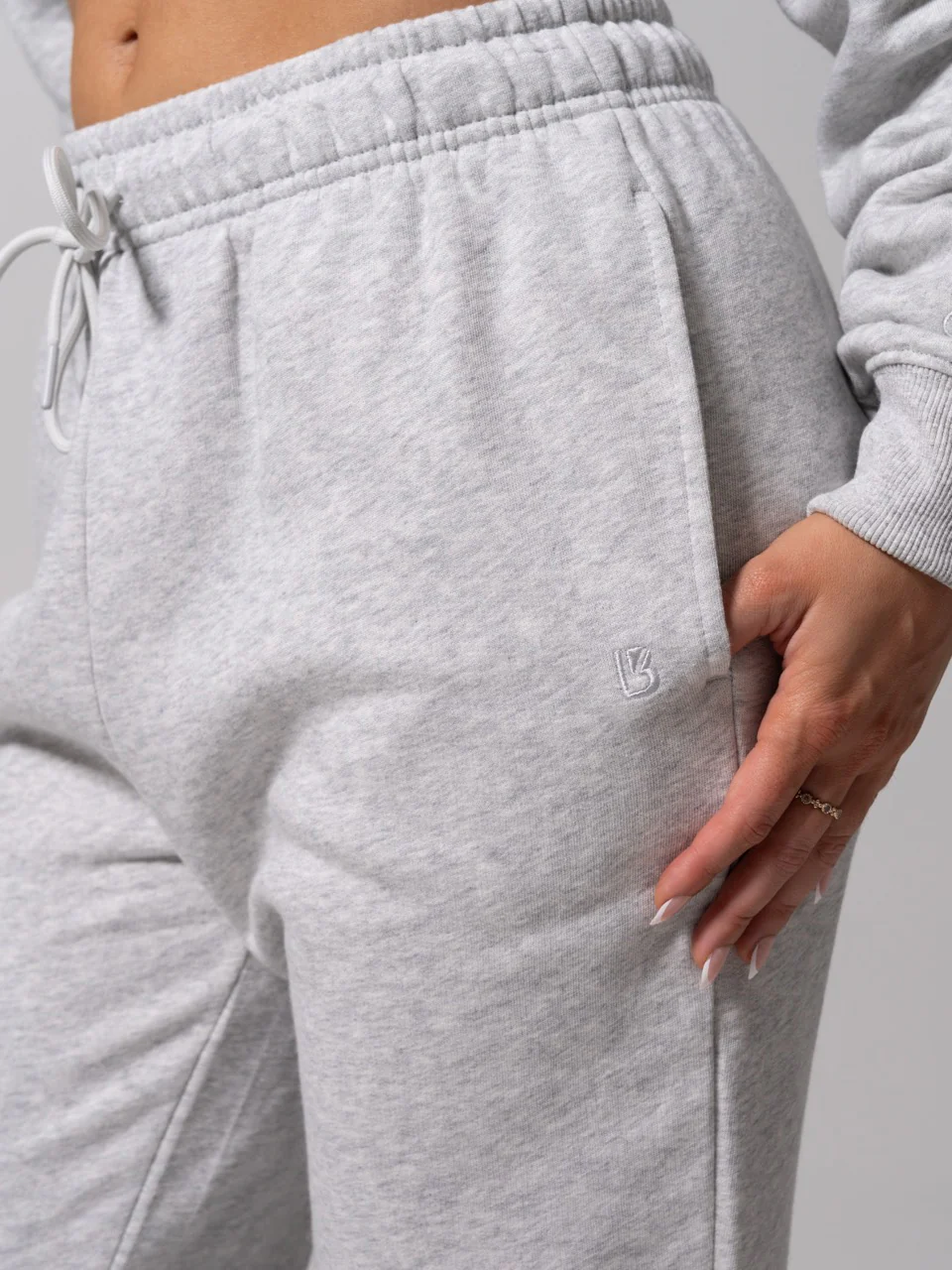 Threads Jogger Sweatpant - Heather Grey - Image 6