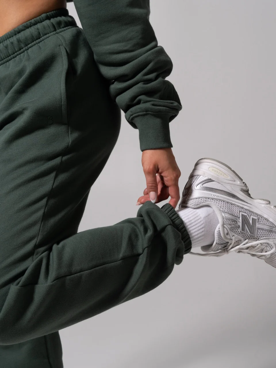 Threads Jogger Sweatpant - Limon Pepino - Image 4