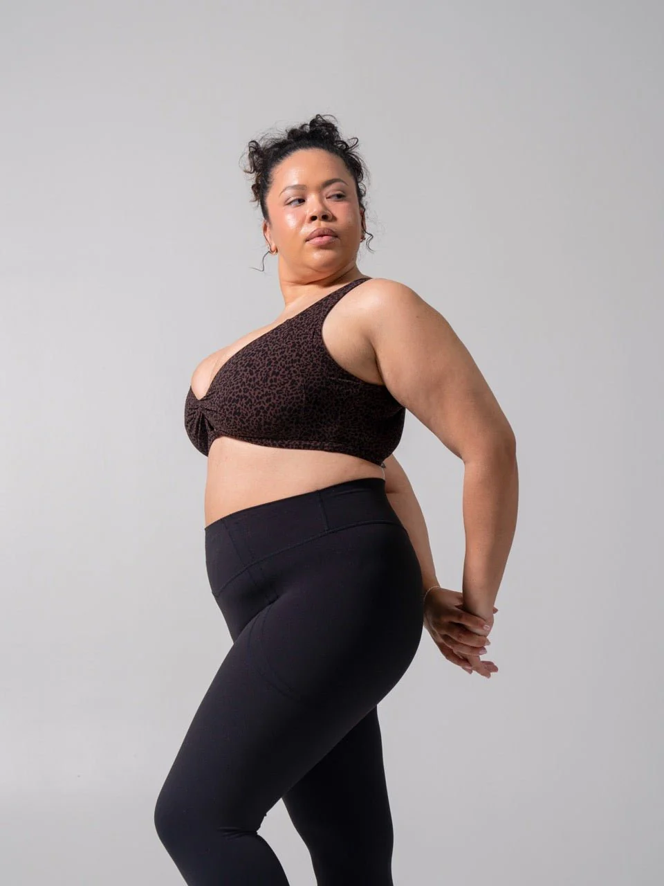 Twist Fit Sports Bra - Leopard Print - Image 4