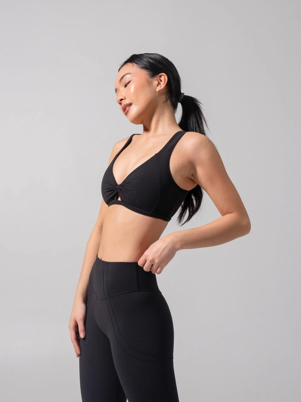 Twist Fit Sports Bra - Onyx Black - Image 4