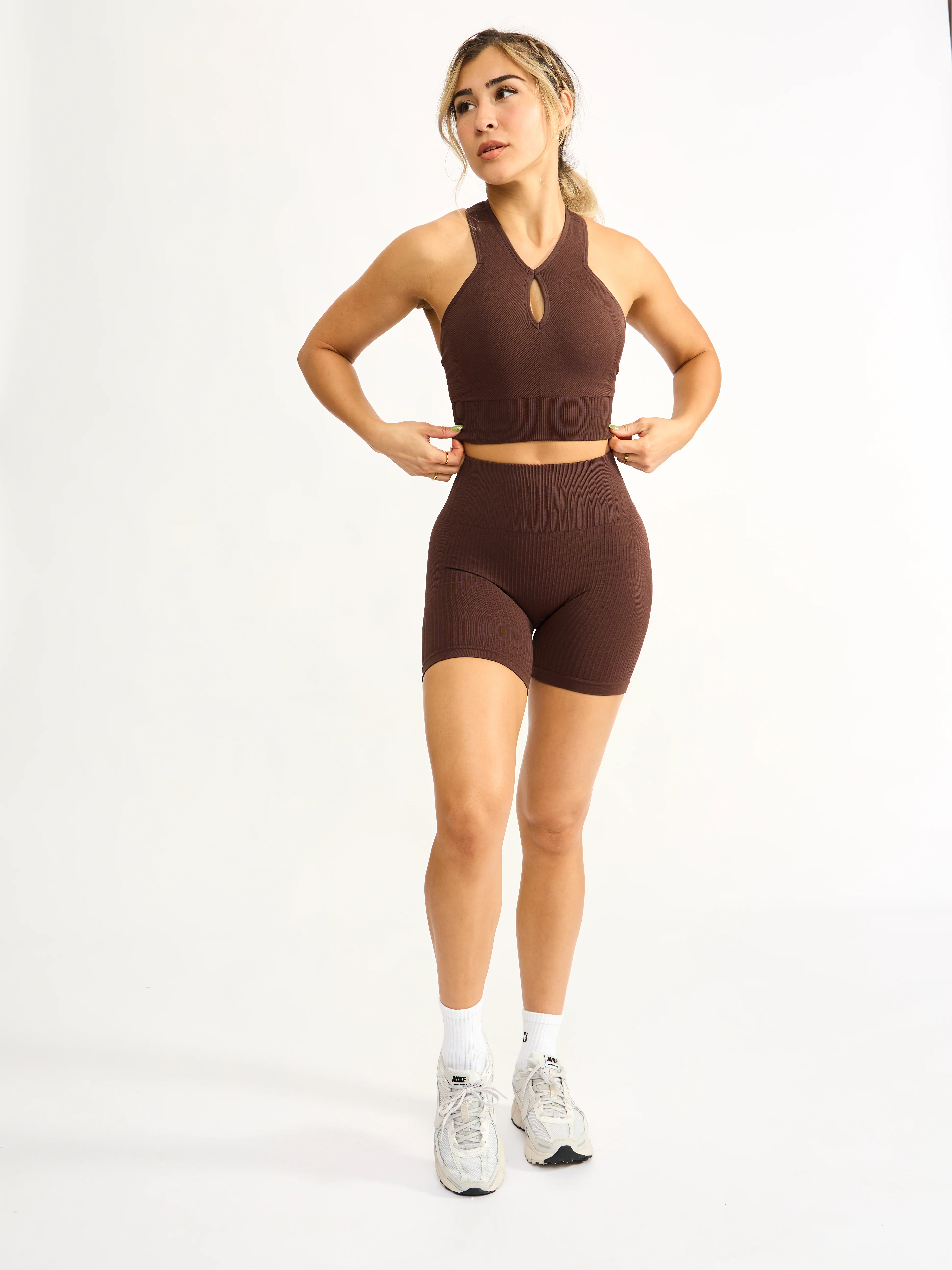 Waterfall Seamless Short 6" - Truffle - Image 4